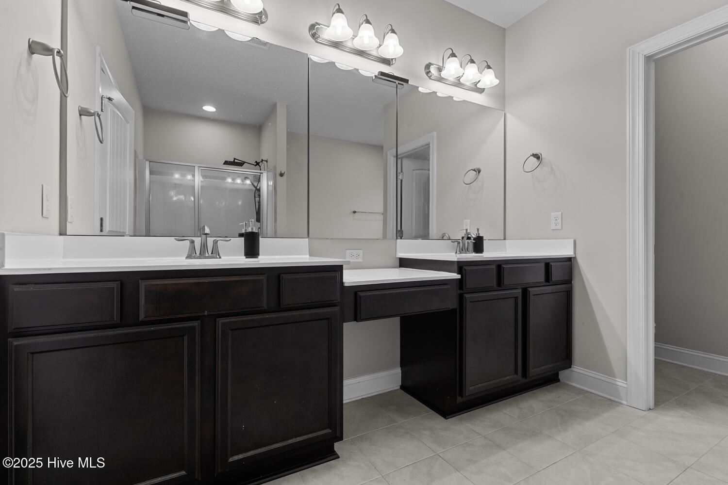 100513271 | Photo 18