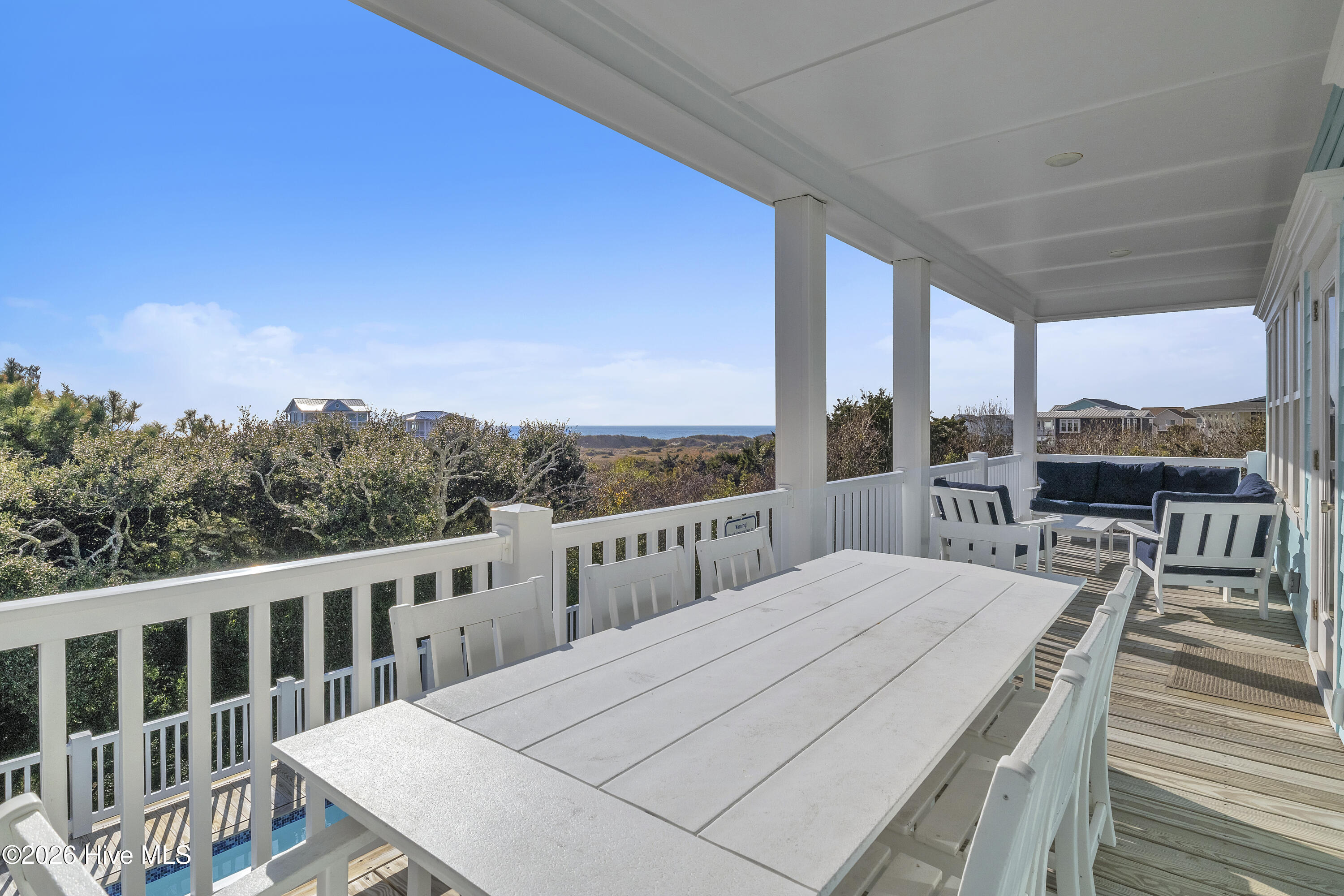 100549565 | Photo 38