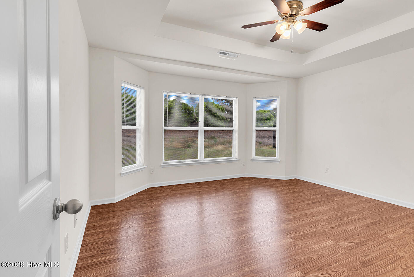 100554888 | Photo 14