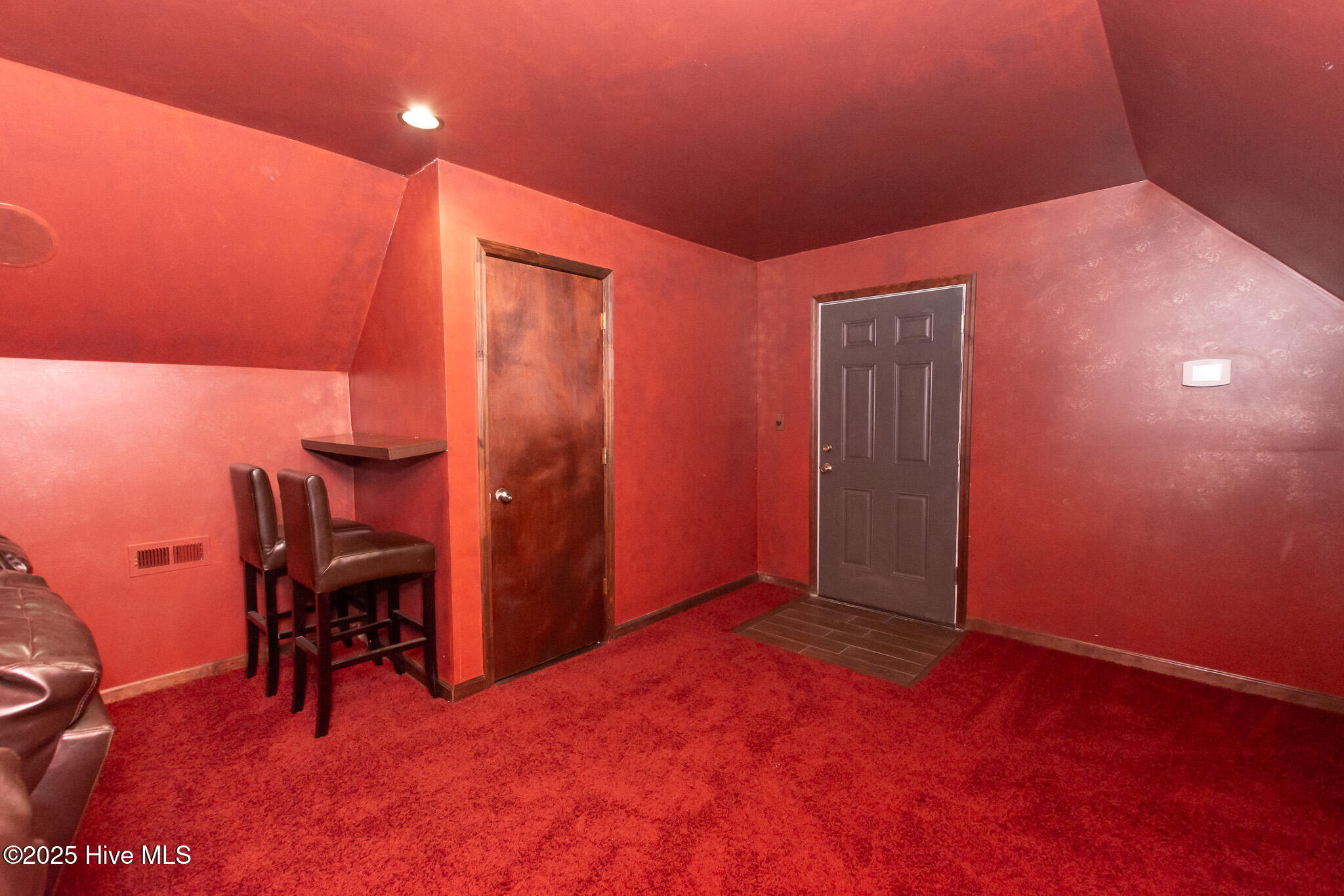 100529268 | Photo 54