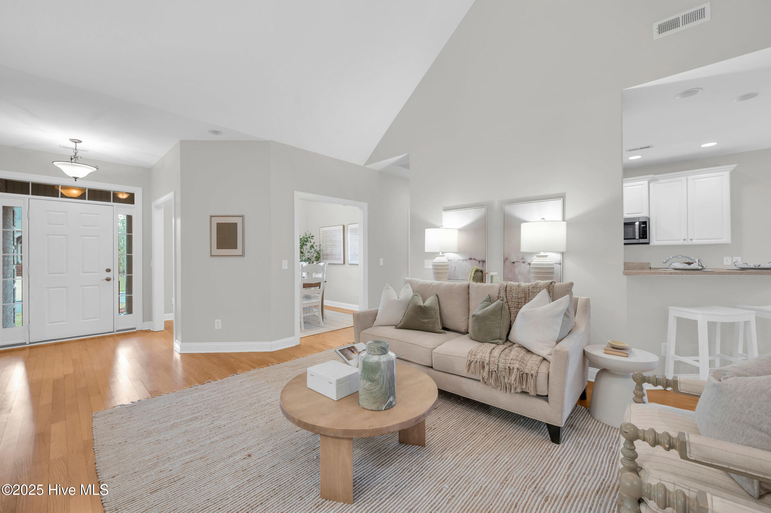 100539518 | Photo 15