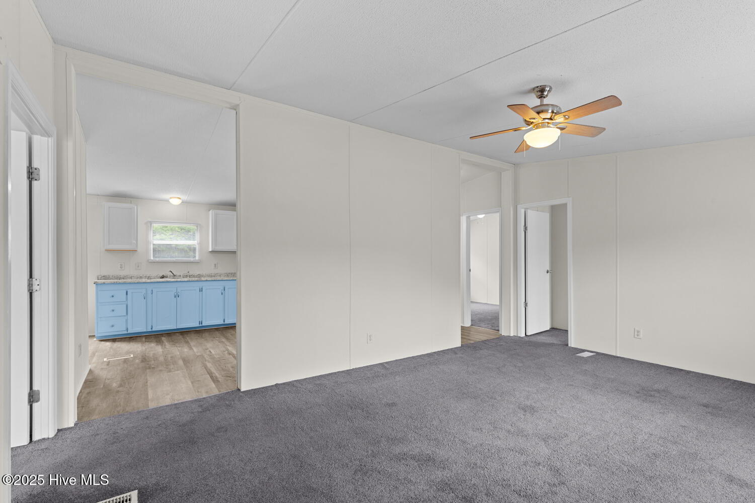 192 King Estates Road, Jacksonville, NC 28540 – photo 4: king-6