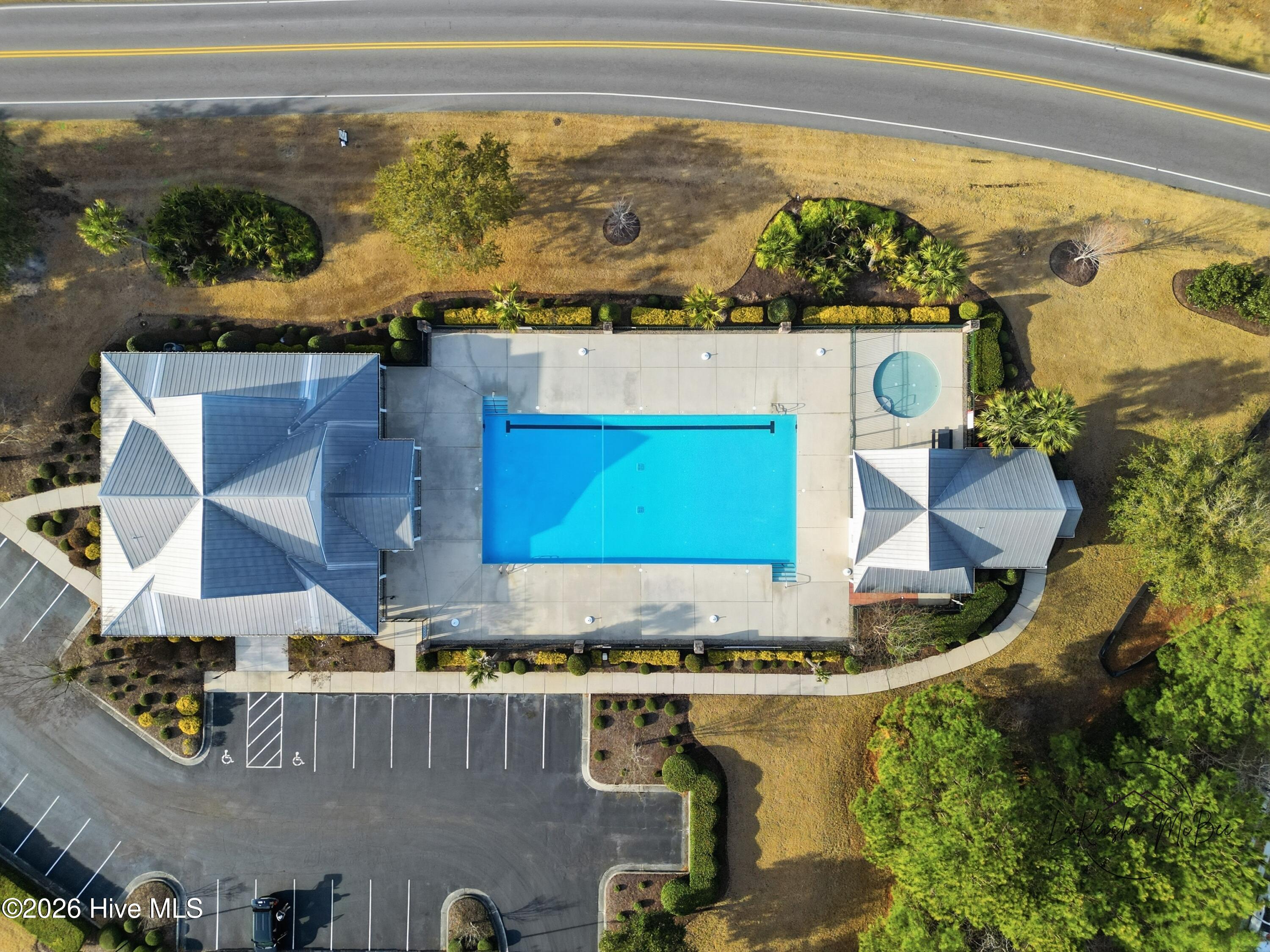 100556252 | Photo 43