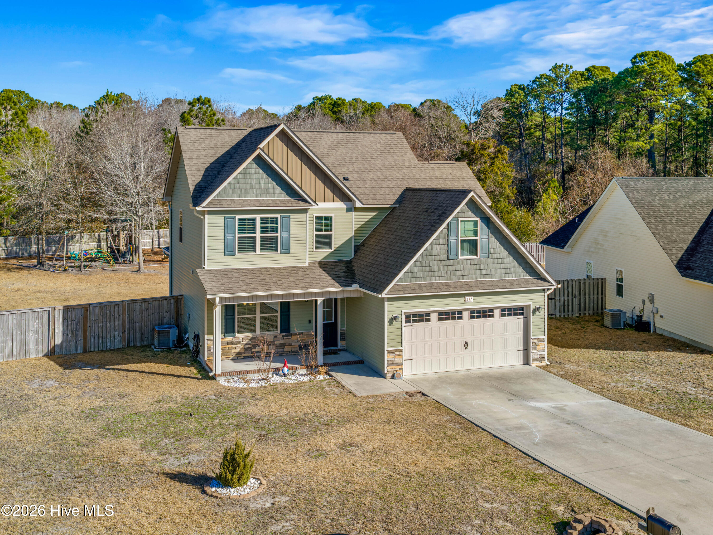 100549966 | Photo 61