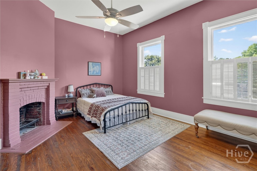 Upstairs Bedroom 2