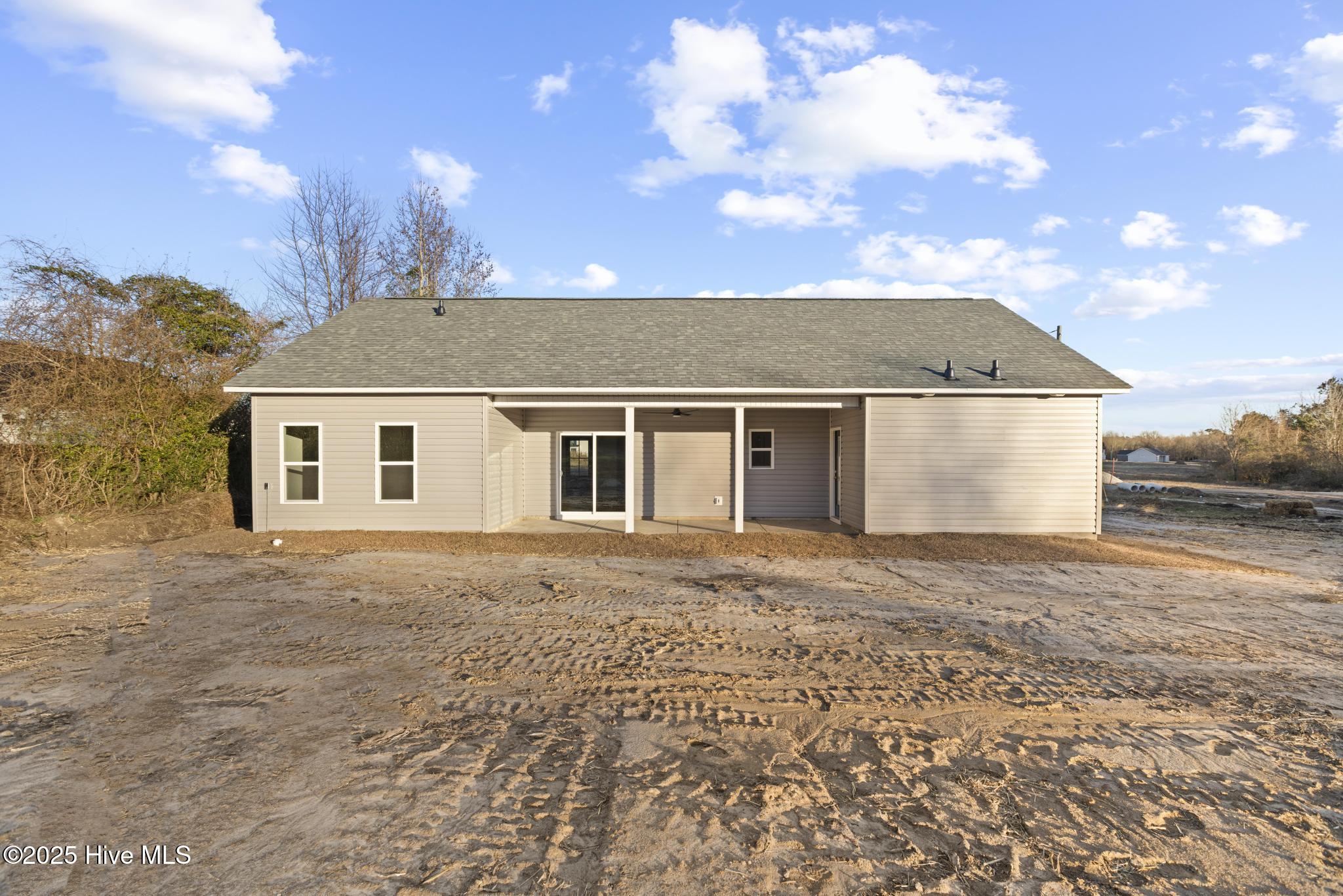 100557317 | Photo 36