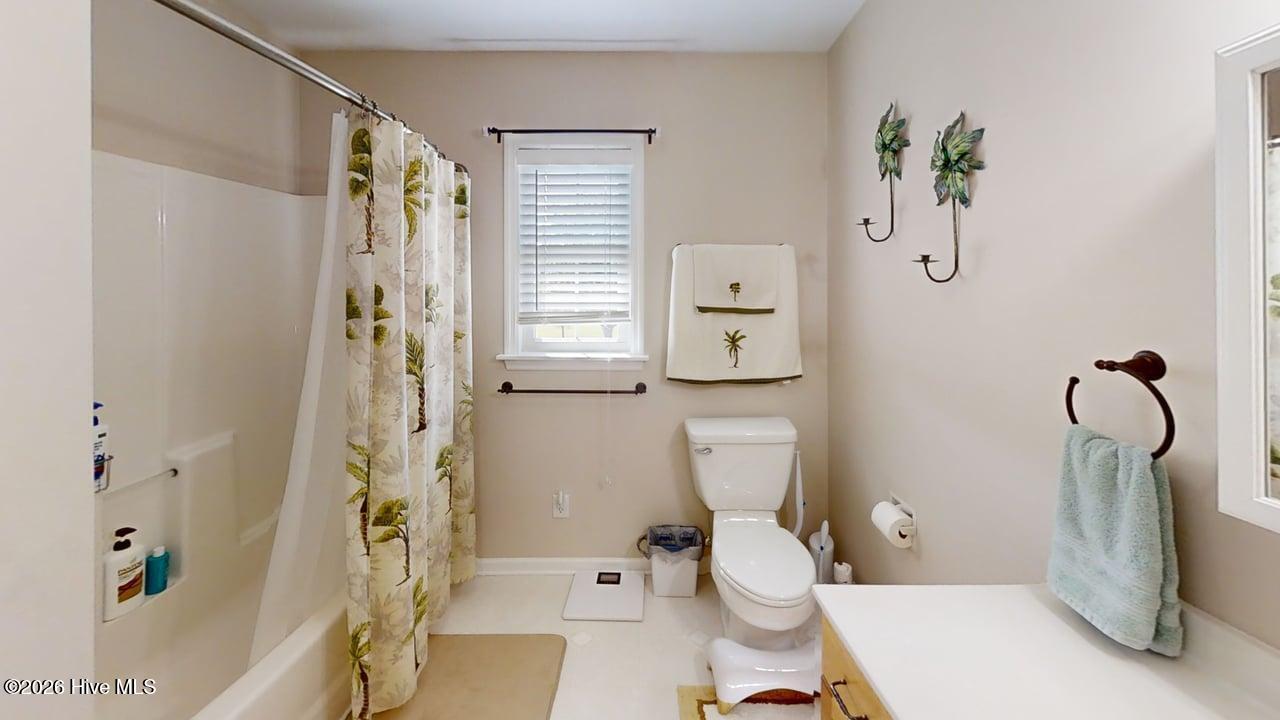 100570322 | Photo 39