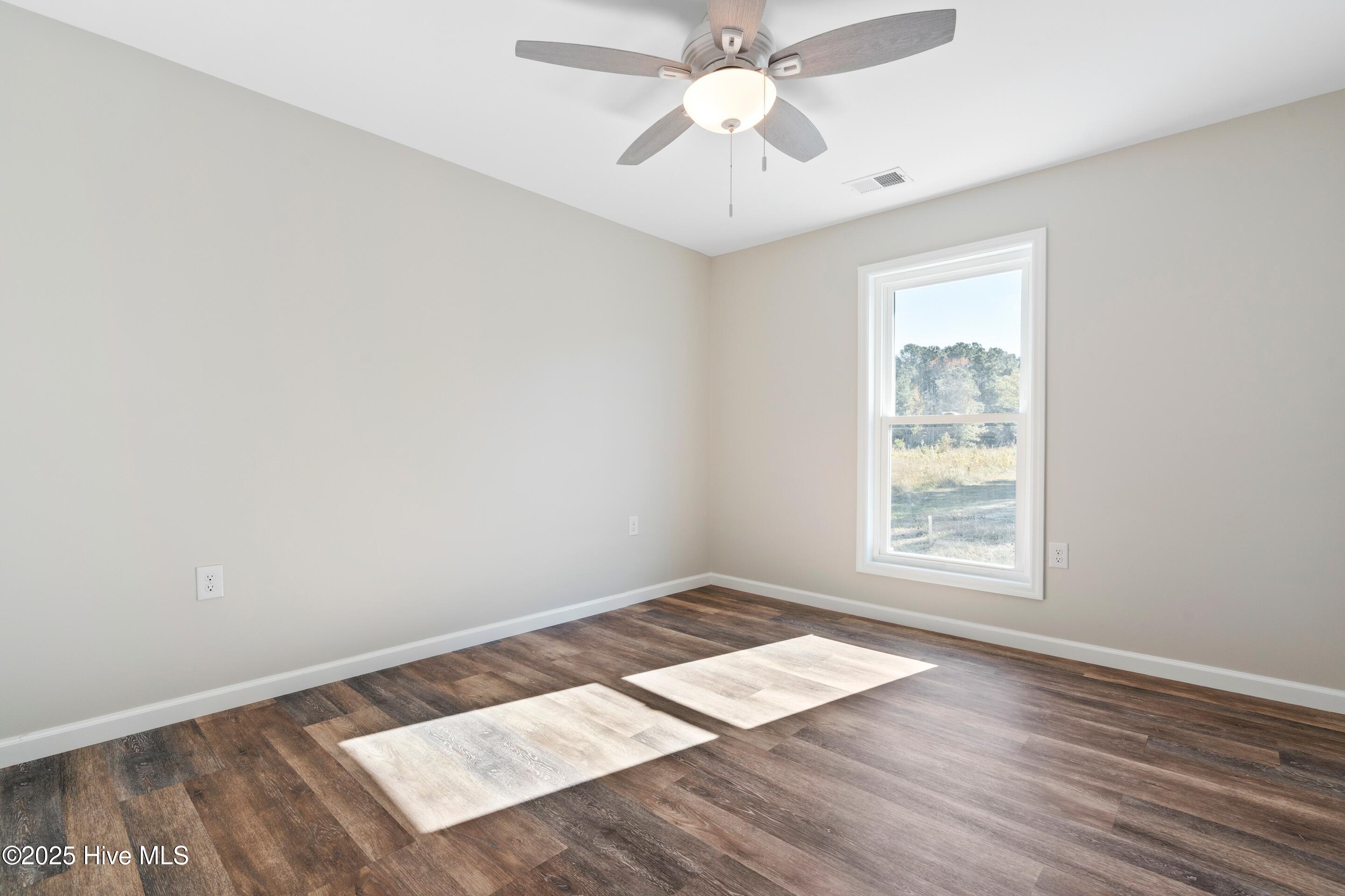 100545908 | Photo 32