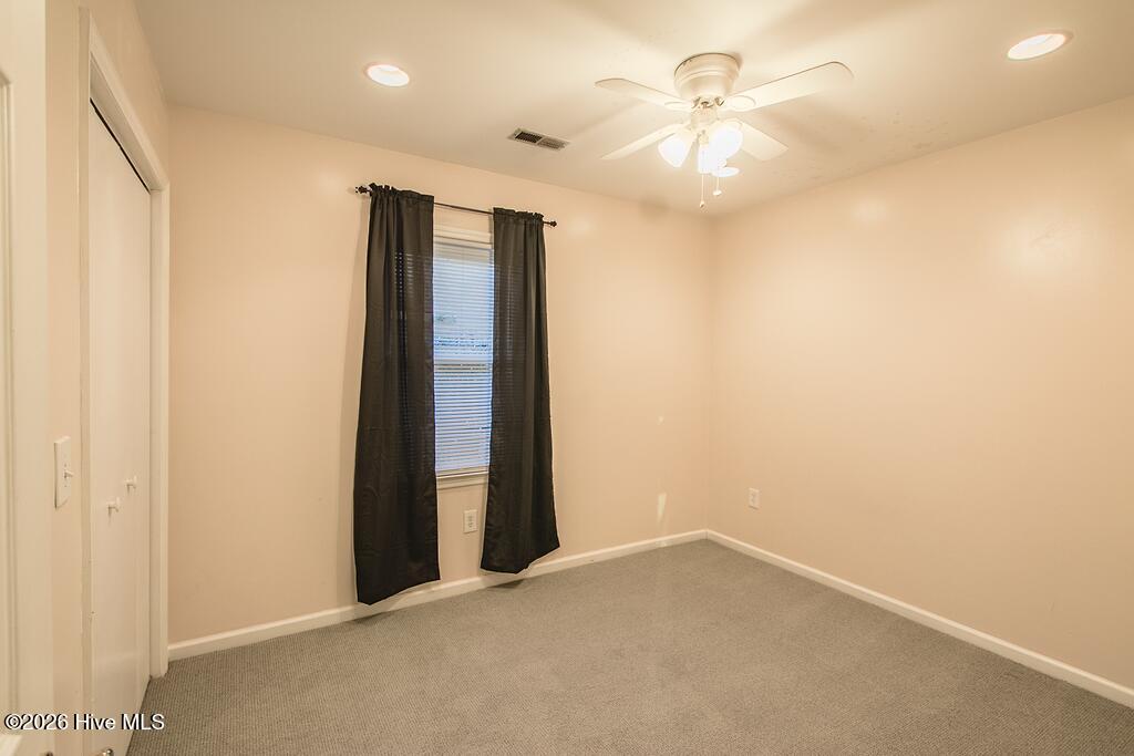 100536821 | Photo 15