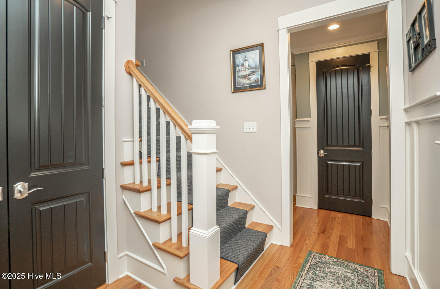 100566478 | Photo 43