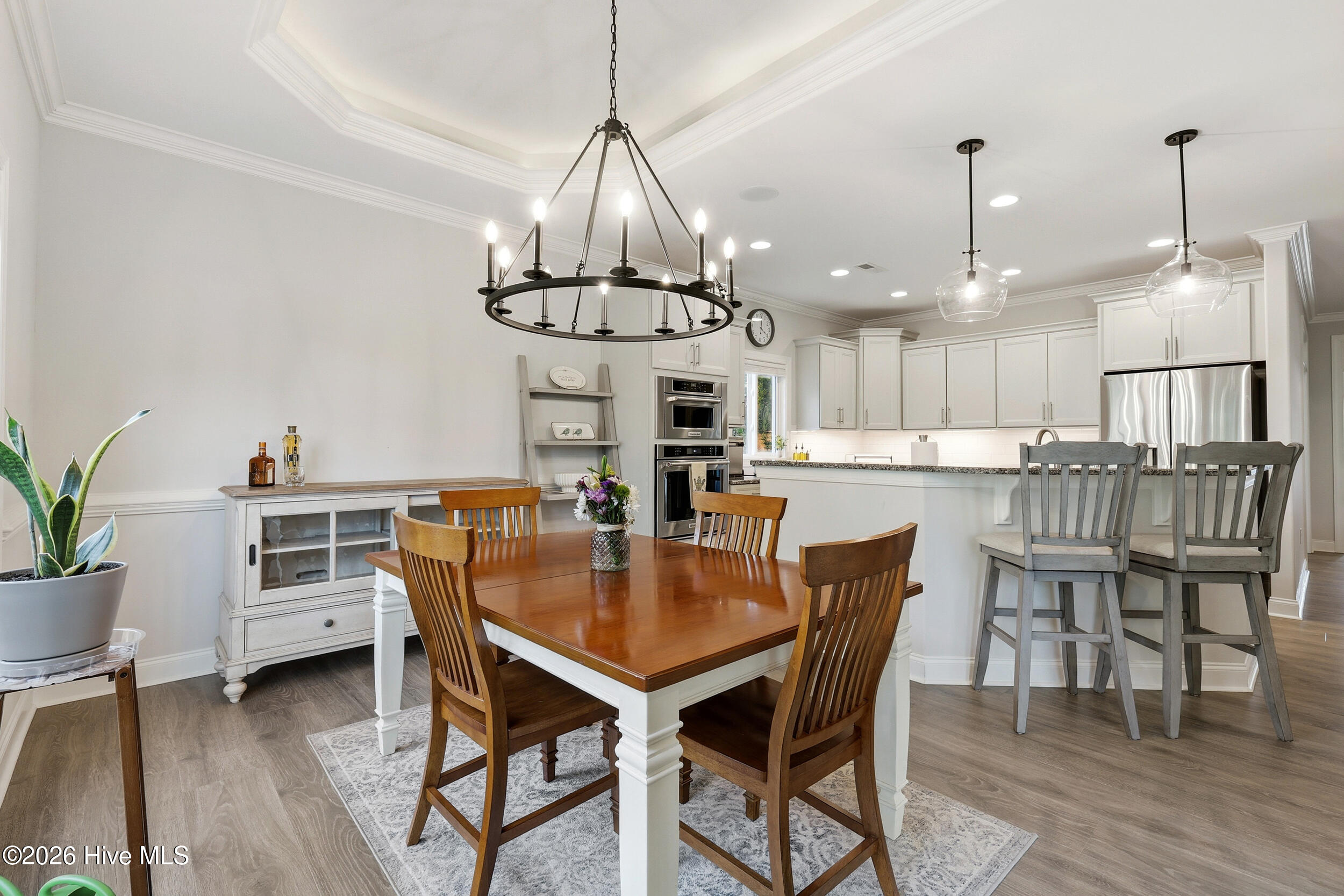 100551027 | Photo 26