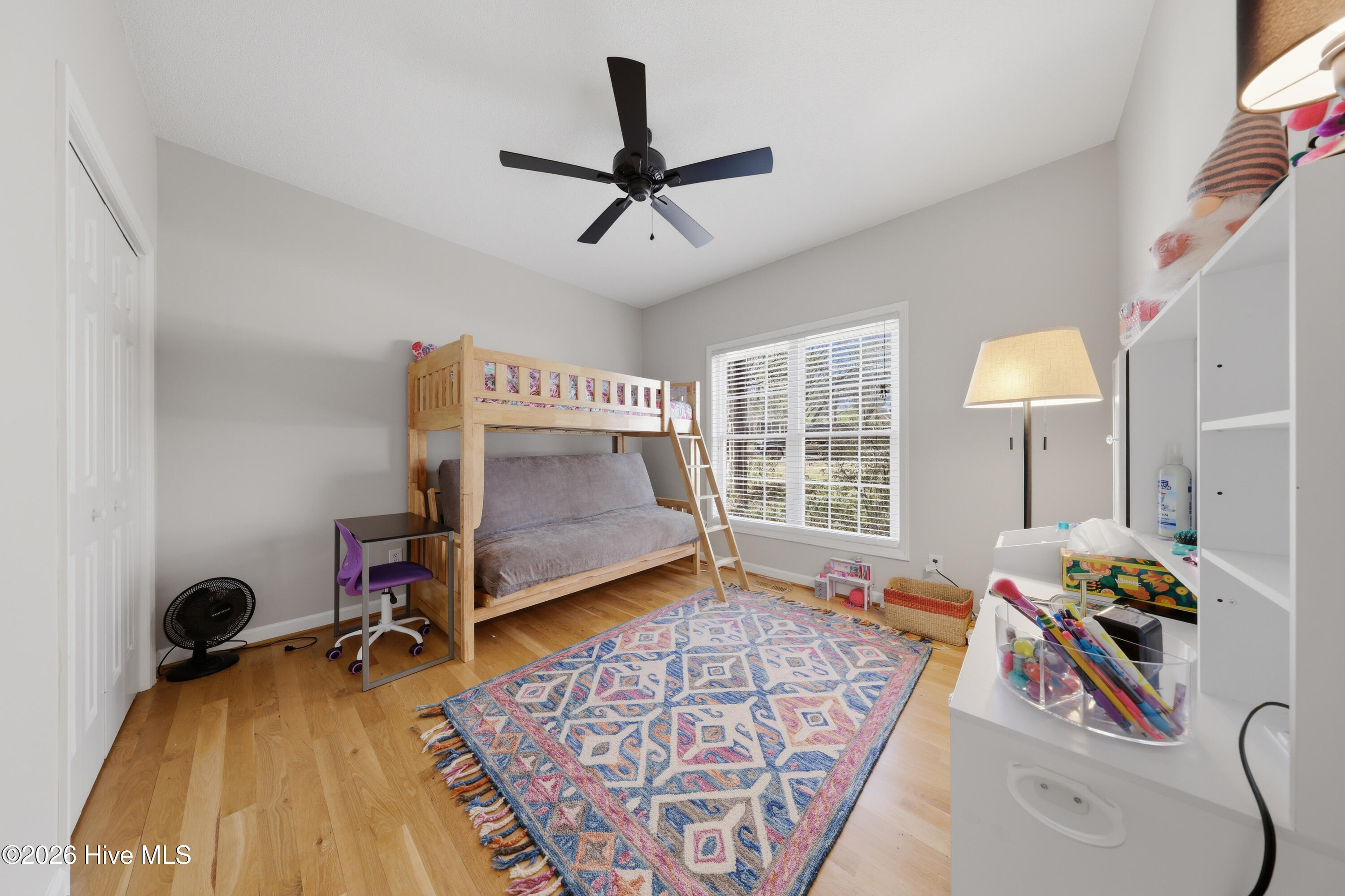 100561627 | Photo 30