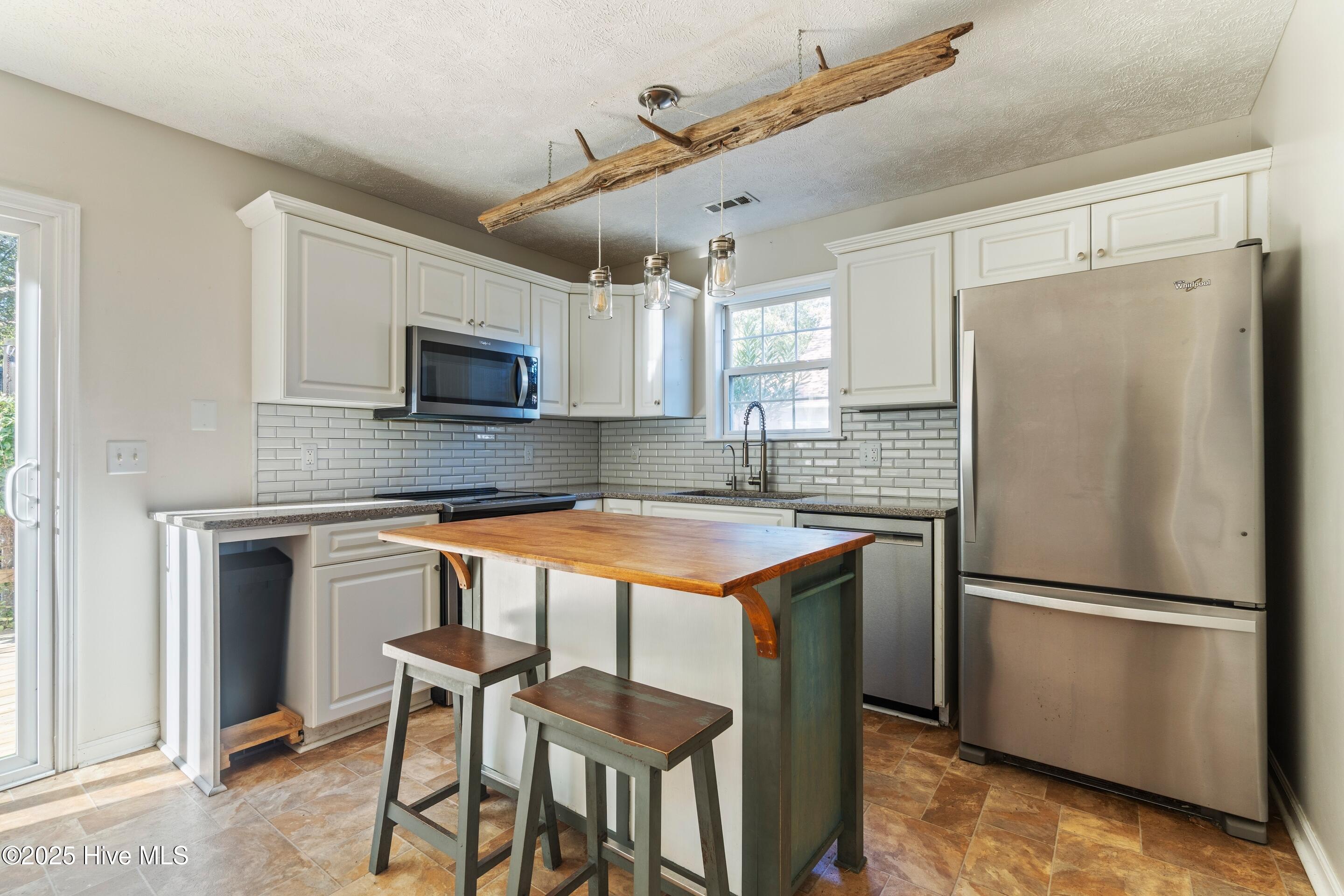 100536584 | Photo 13