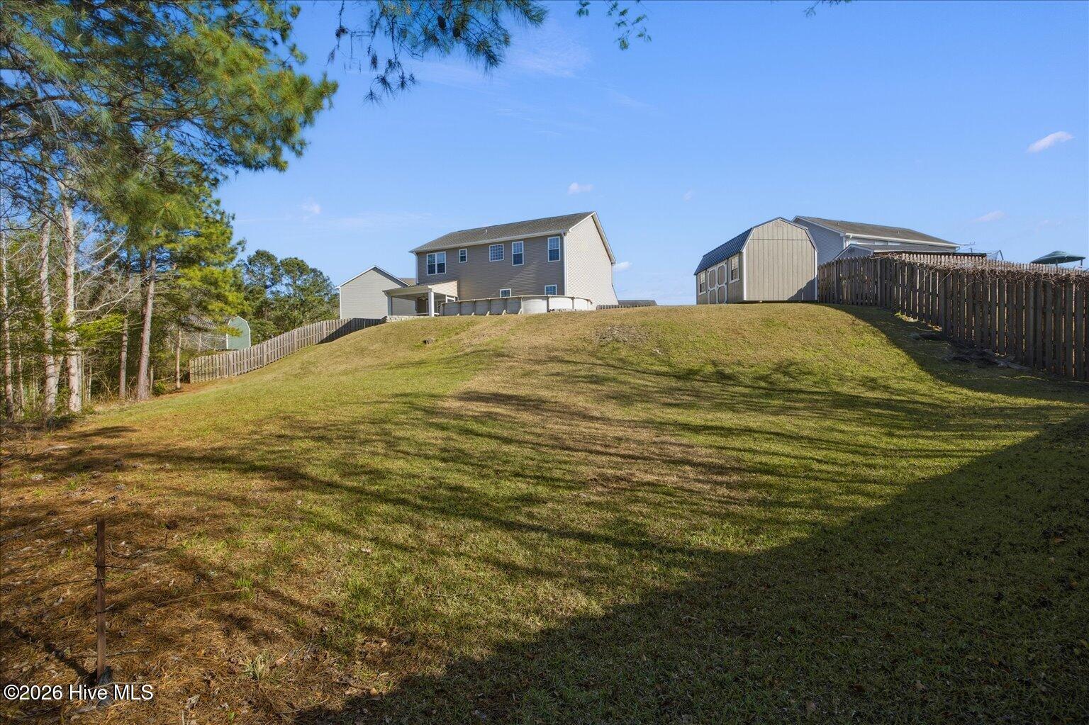 100563352 | Photo 36