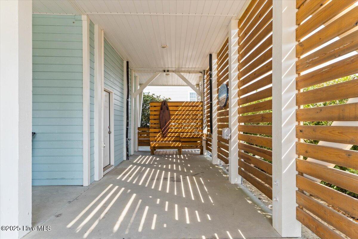 100498548 | Photo 46