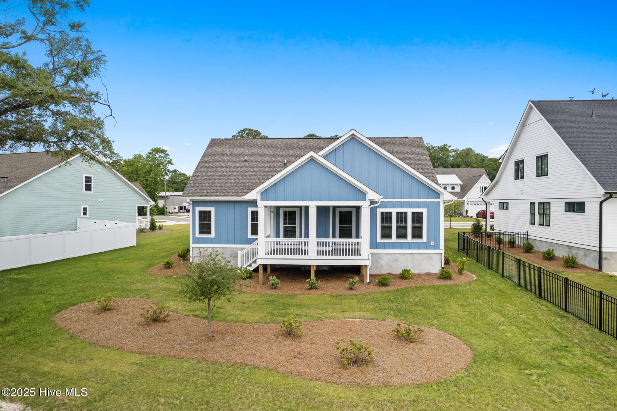 100479579 | Photo 13