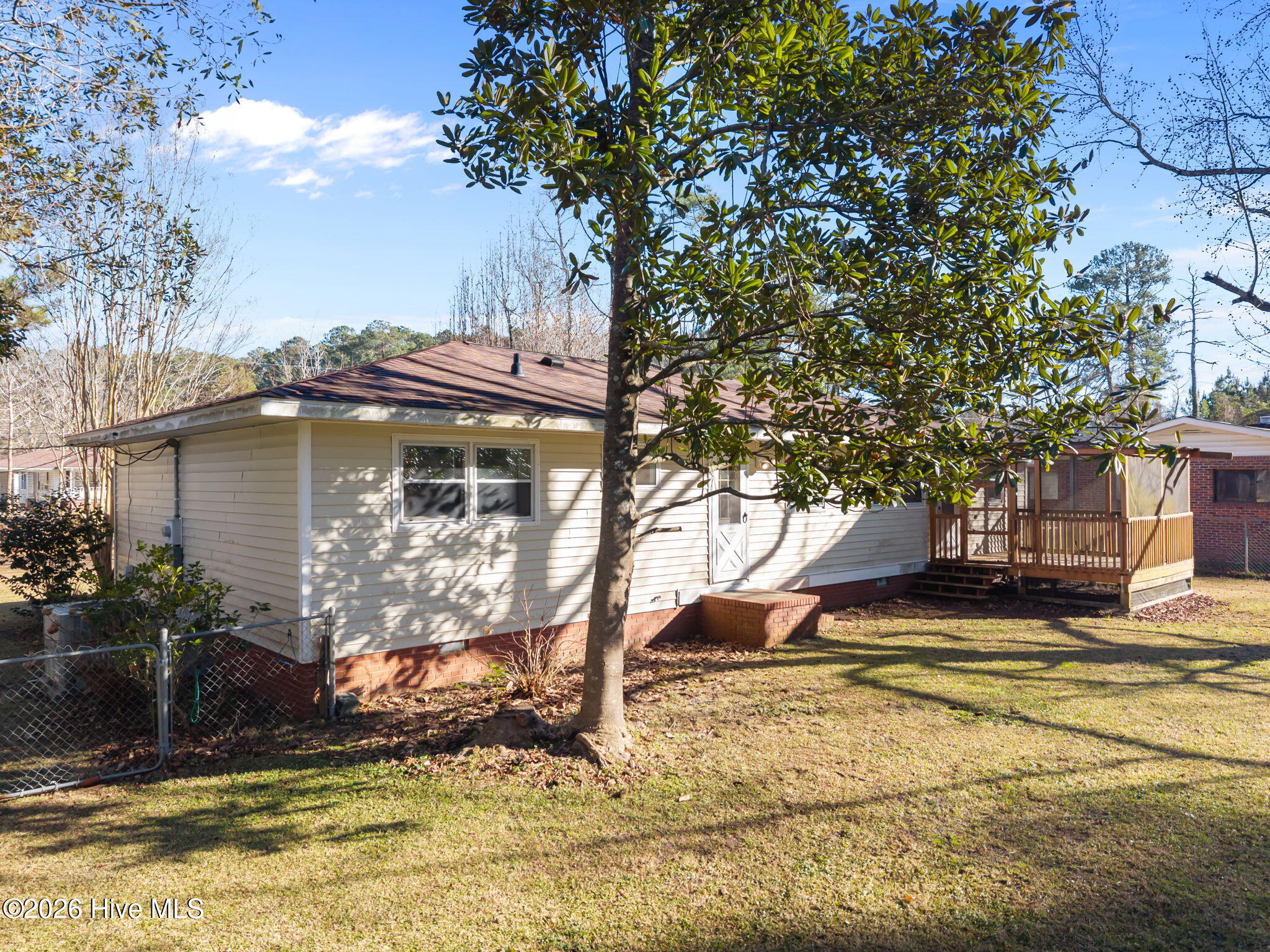 100548233 | Photo 29