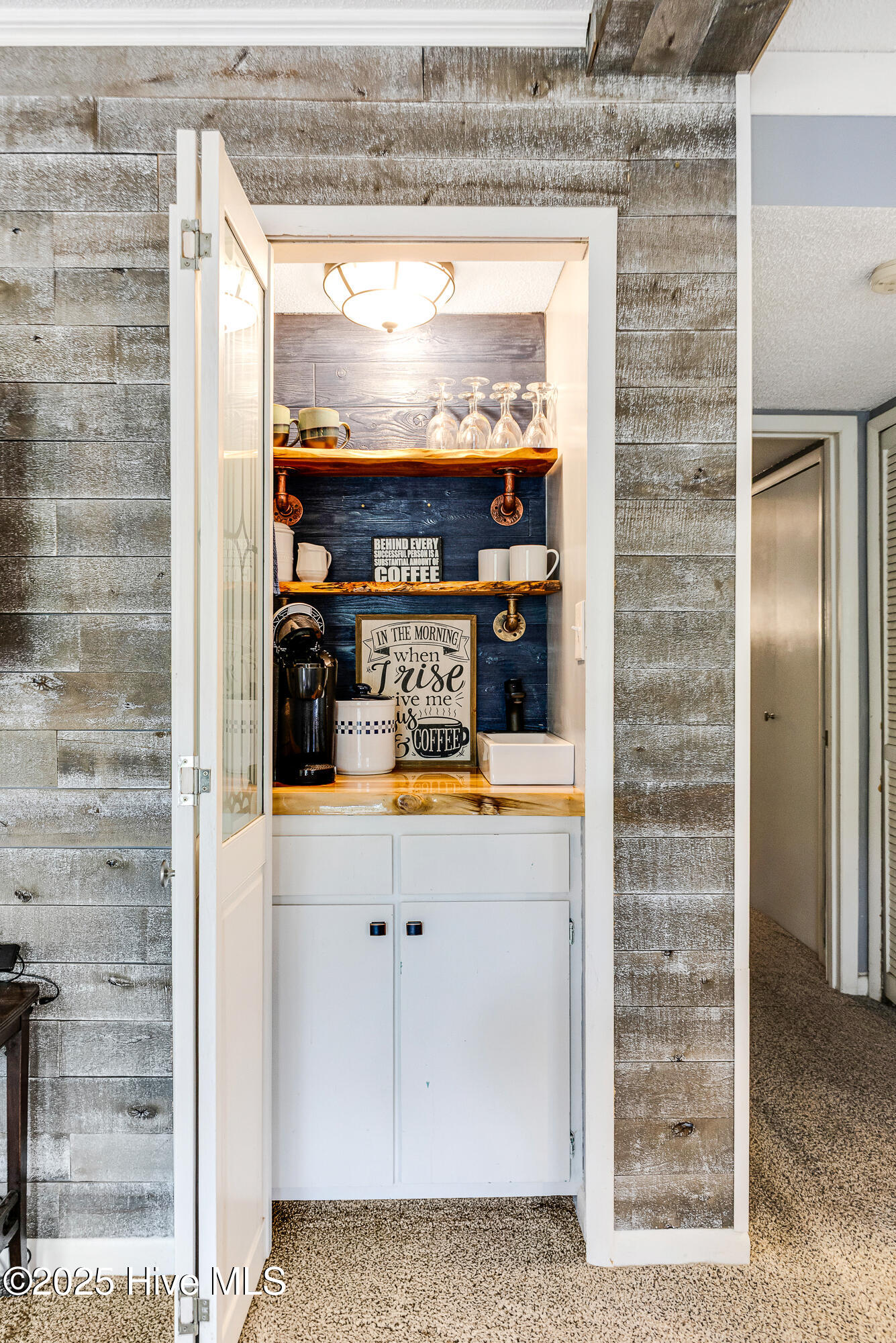 100538941 | Photo 17