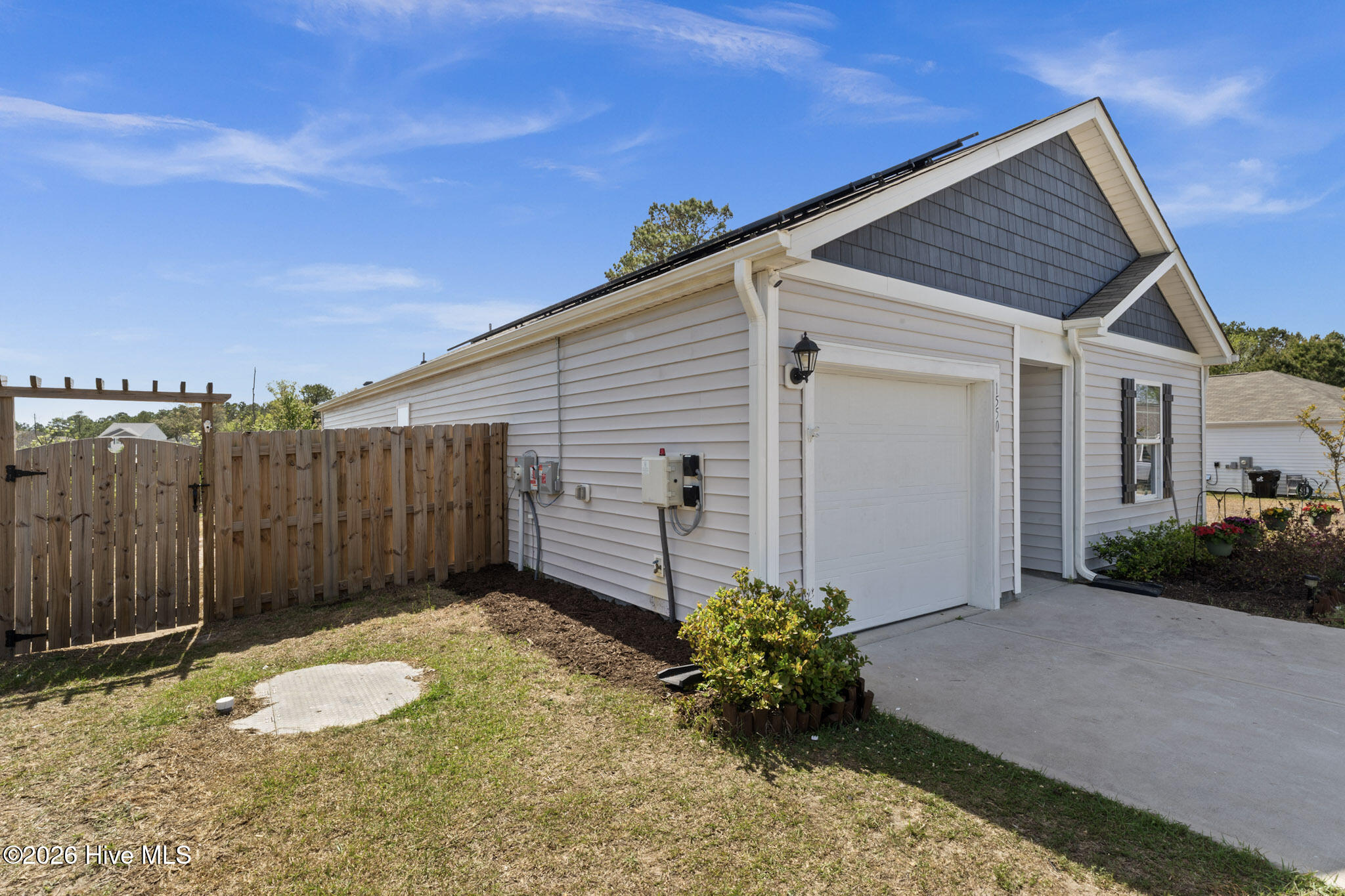 100566662 | Photo 31