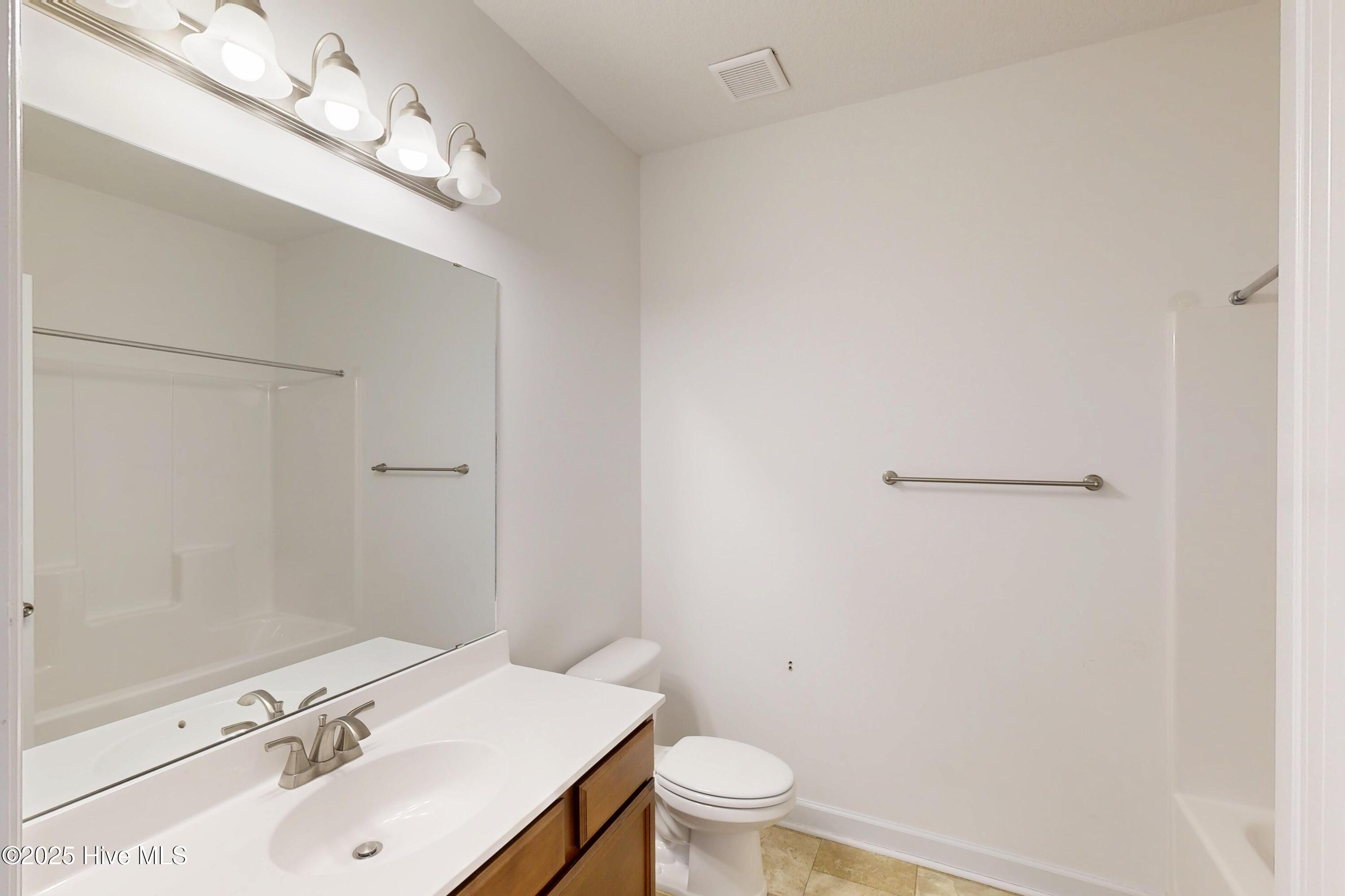 100545262 | Photo 31