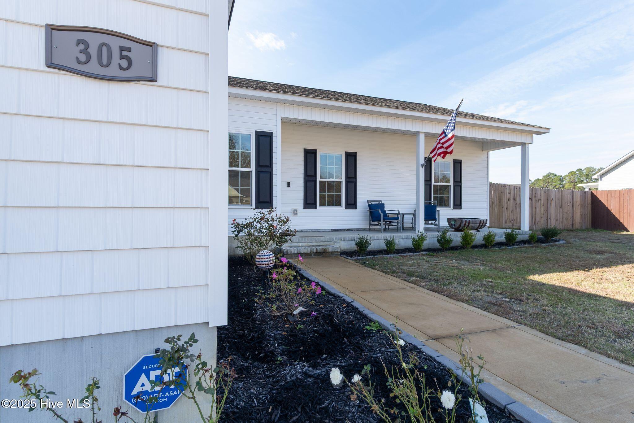 100543610 | Photo 36