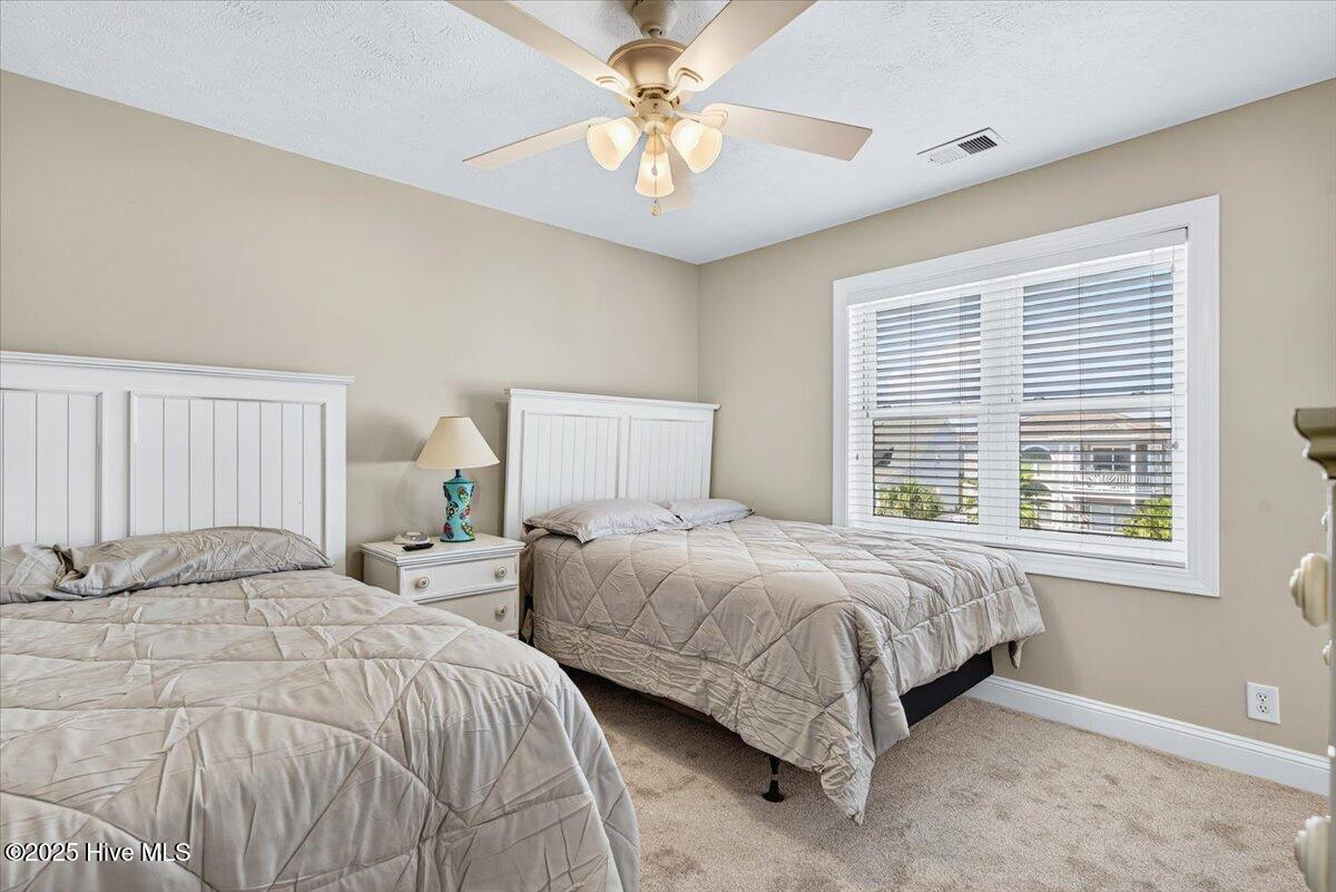 100529762 | Photo 23