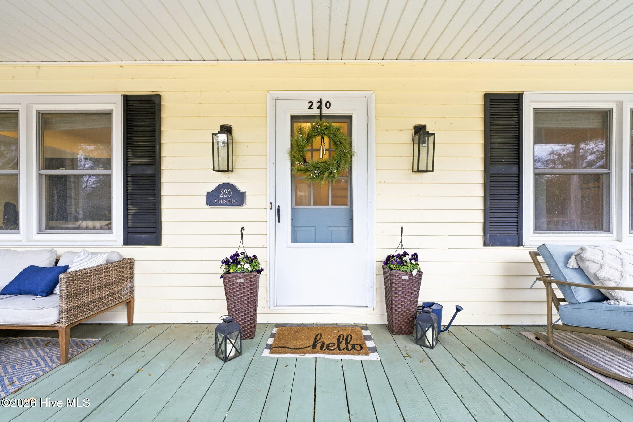 100557062 | Photo 55