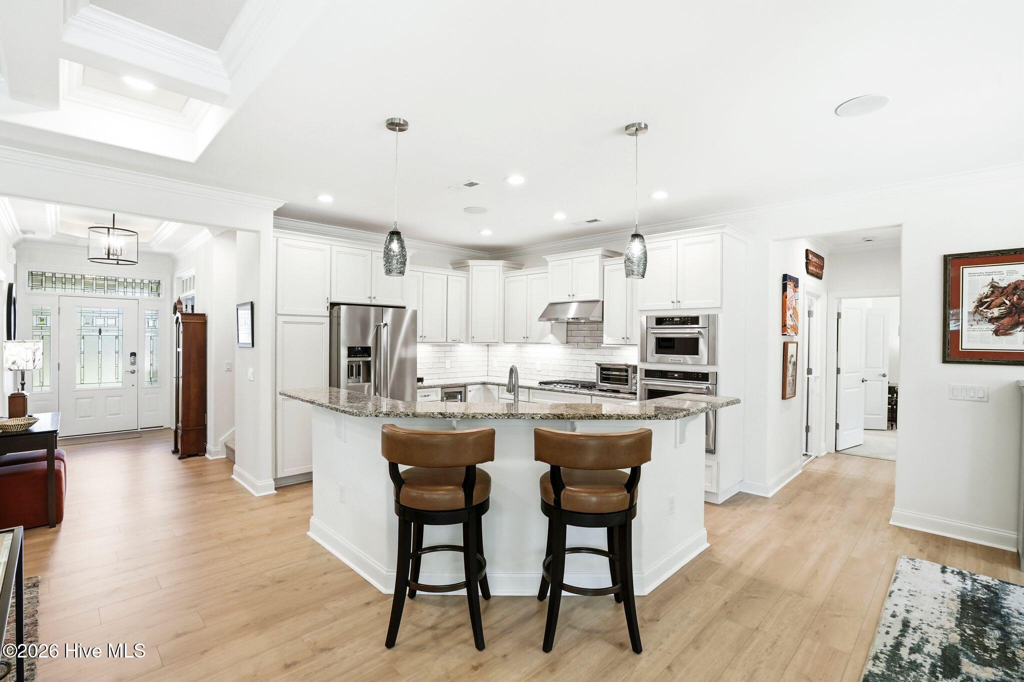 100569004 | Photo 18