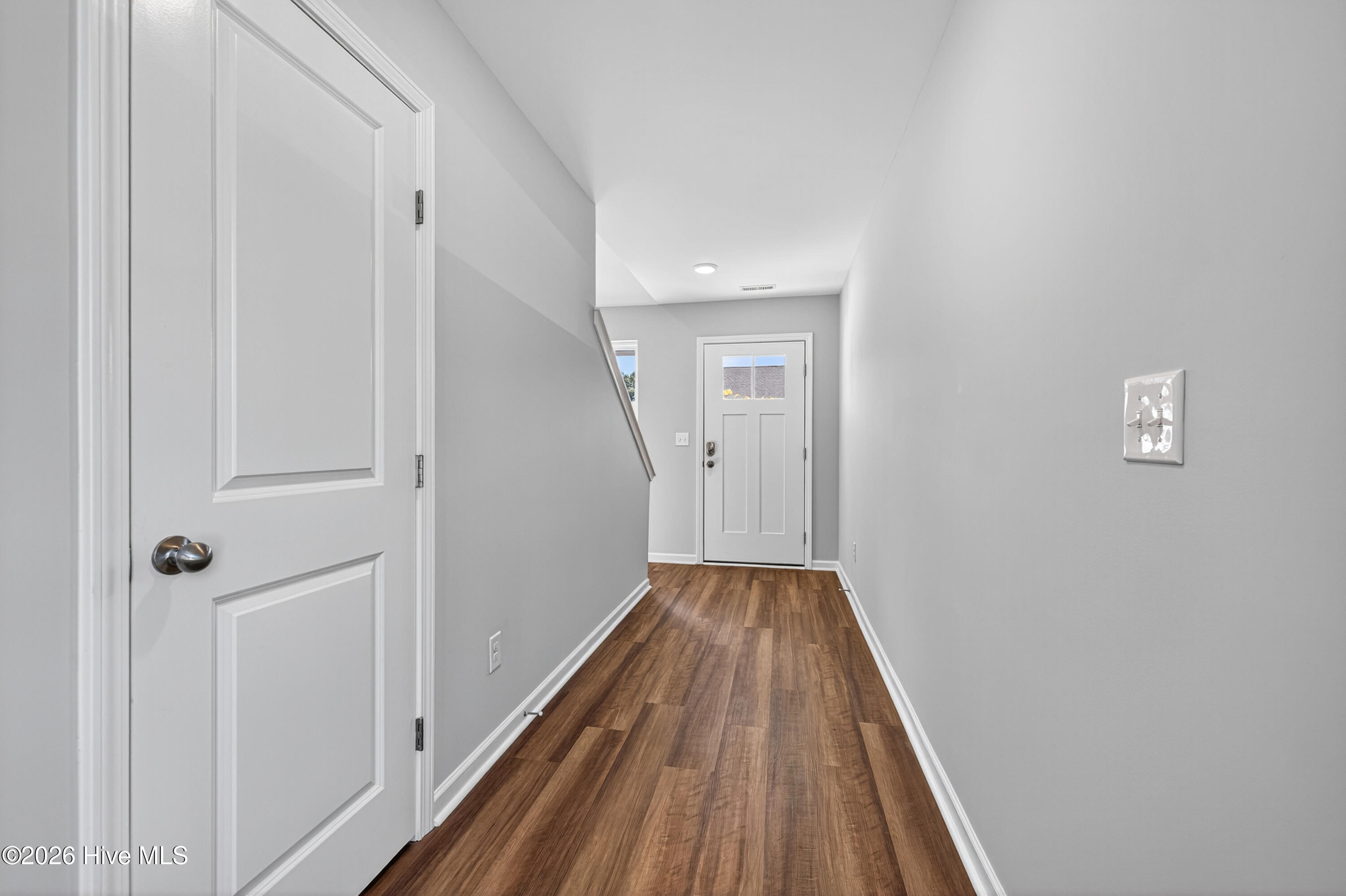 100560243 | Photo 34