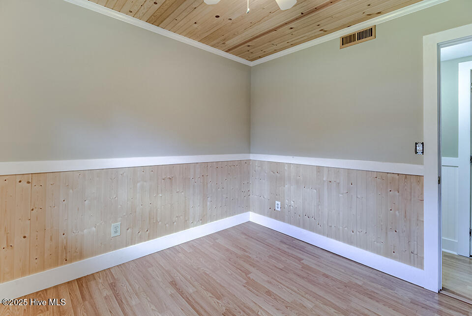 100536201 | Photo 10