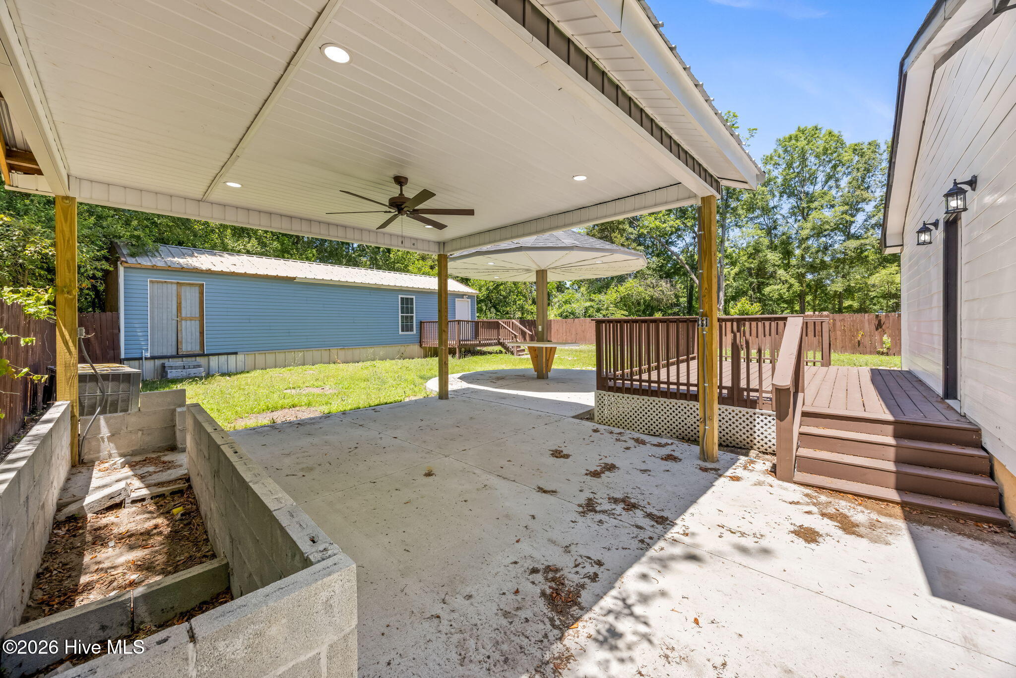 37-web-or-mls-1917 Haynie Drive-15