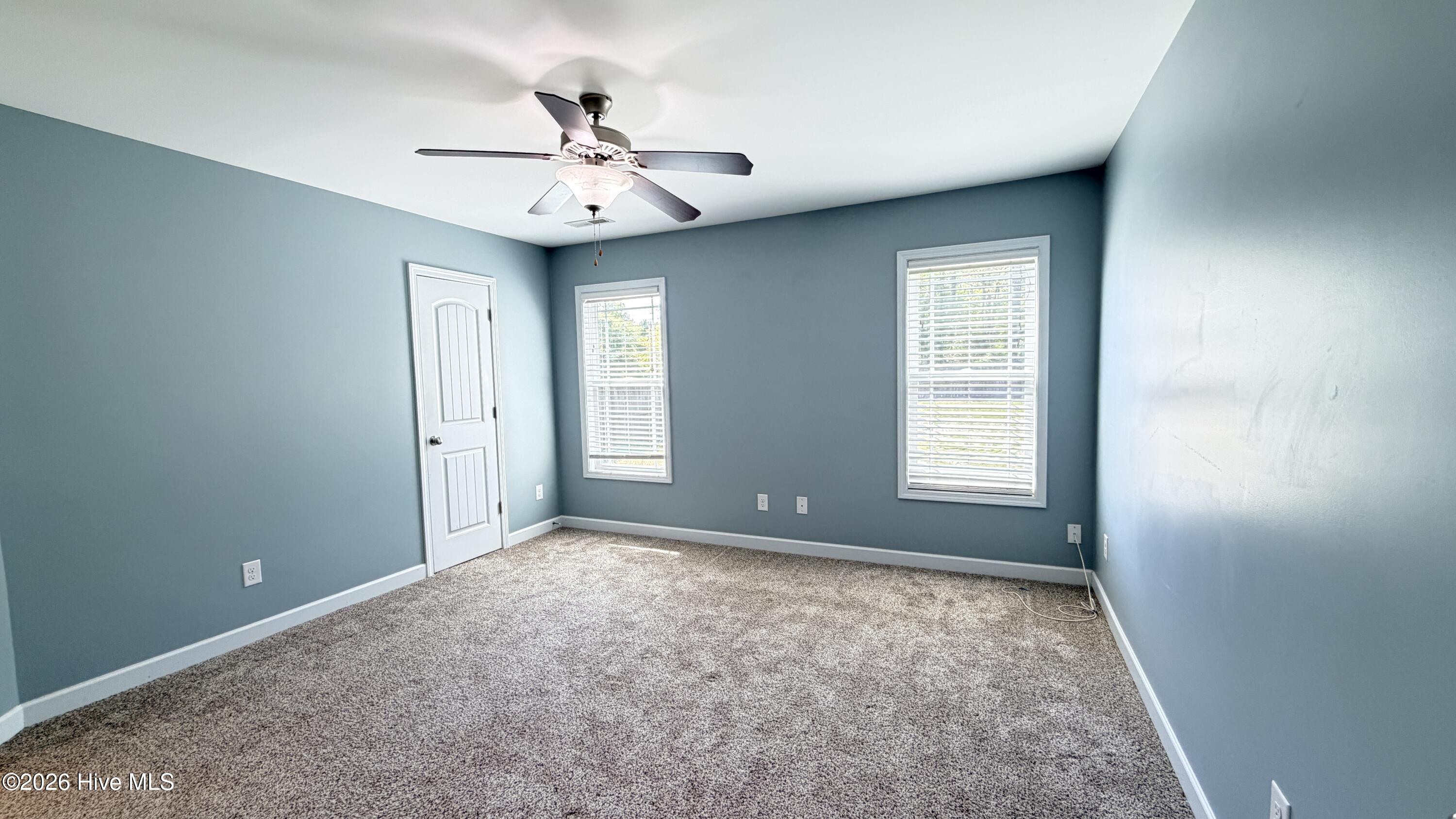 100559165 | Photo 12