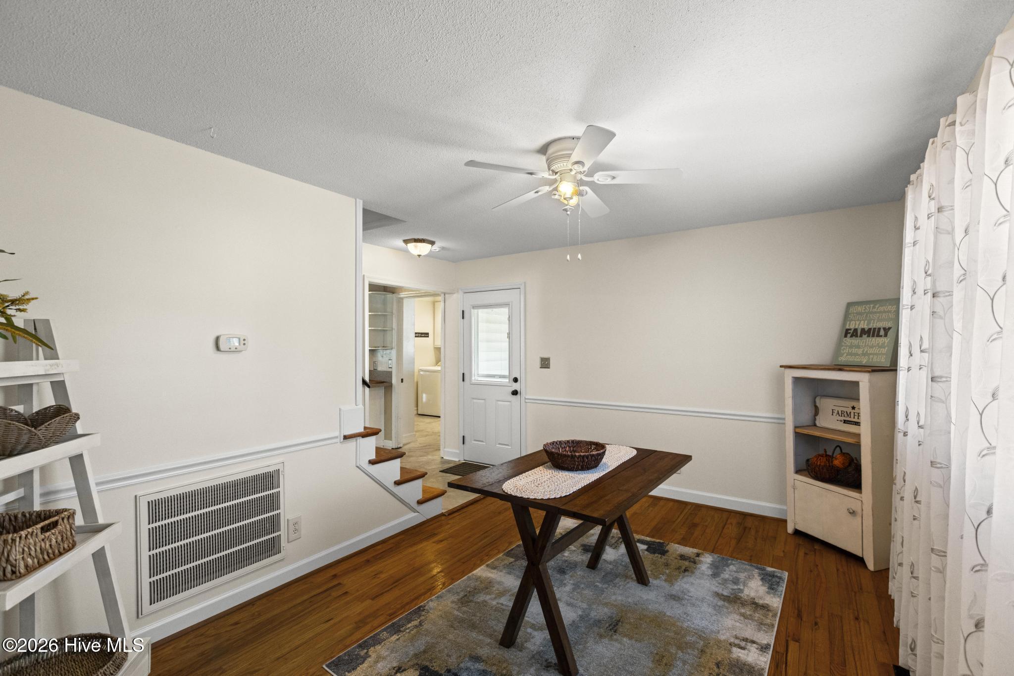 100552861 | Photo 17