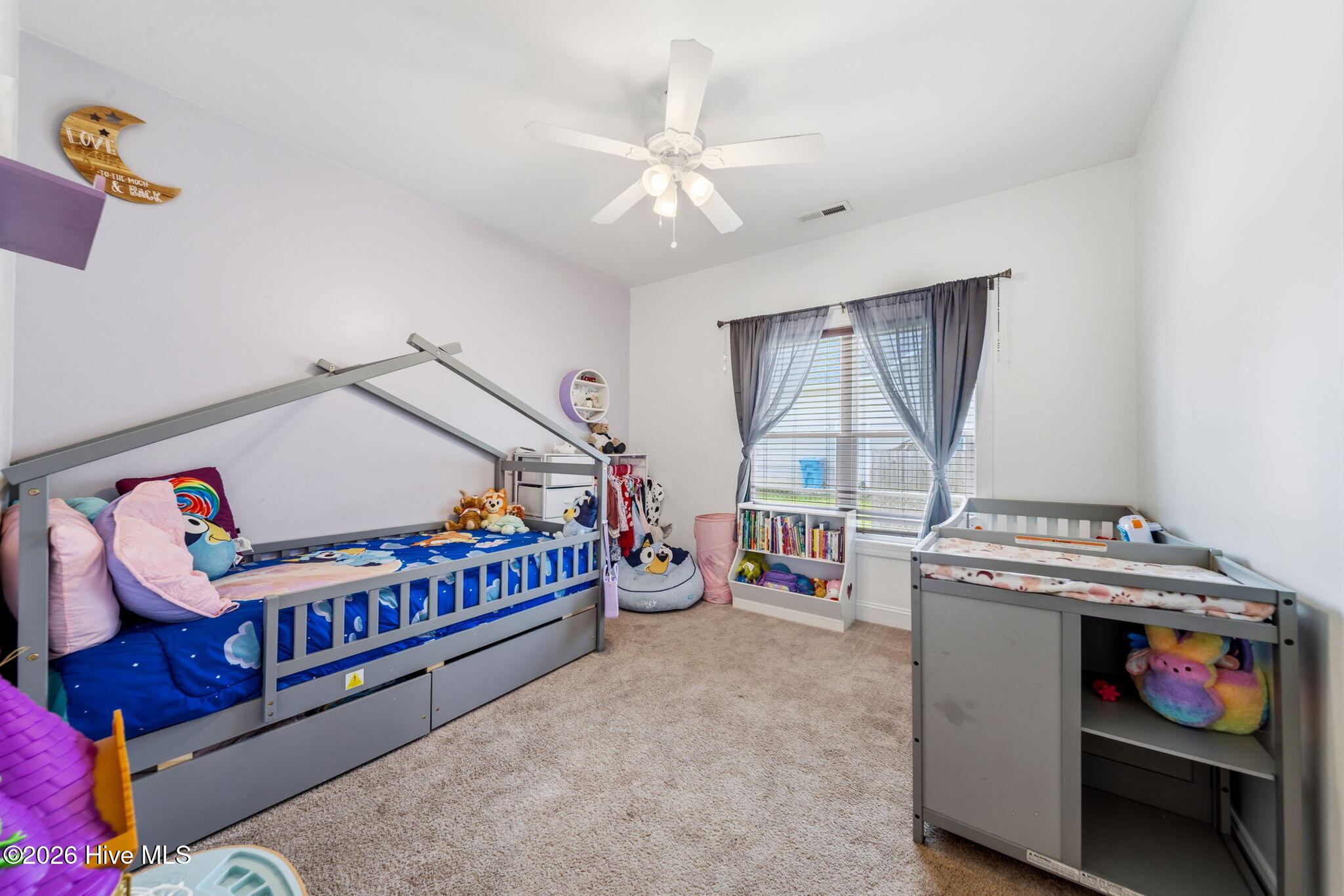 100565860 | Photo 18