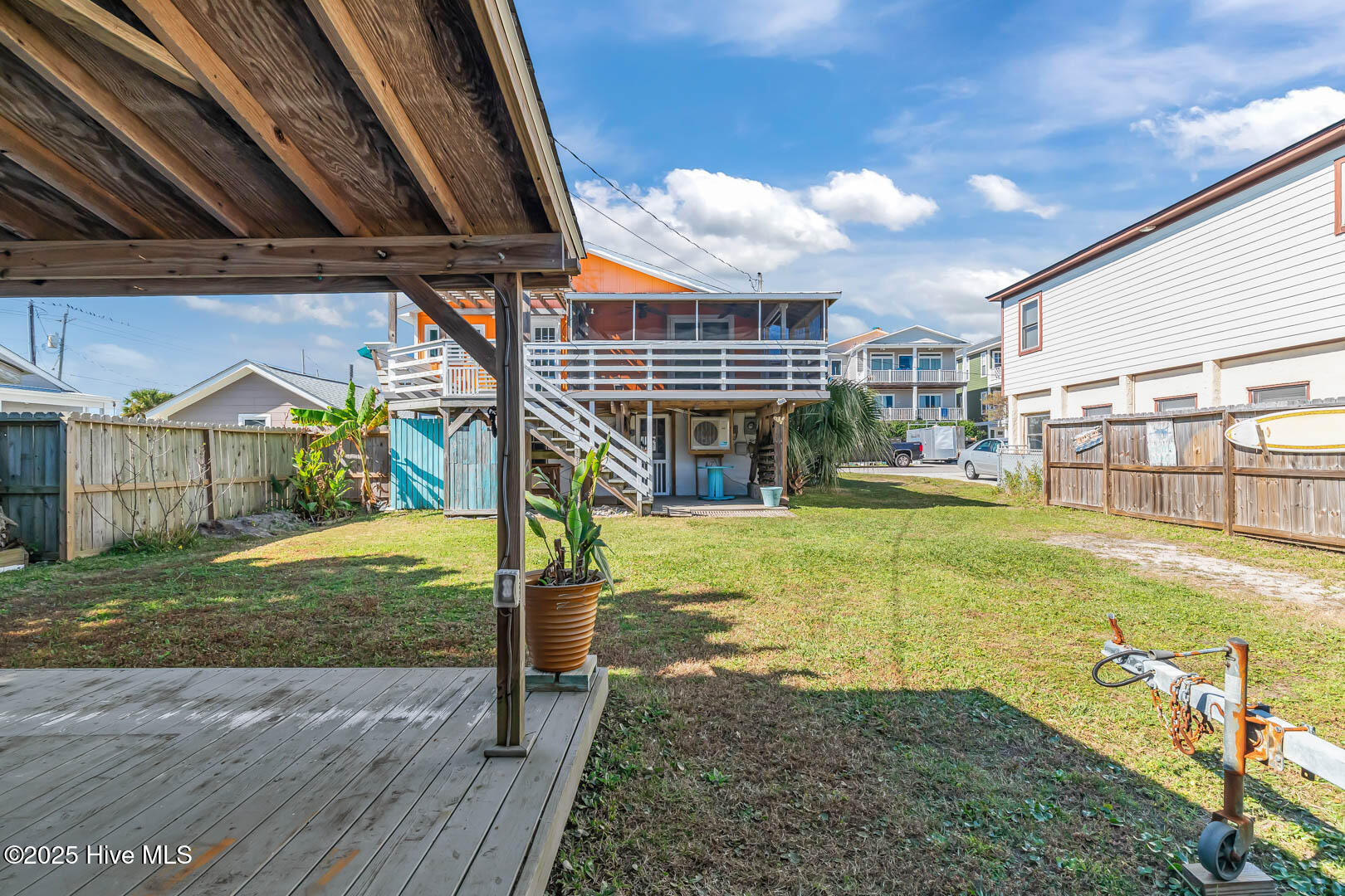 100538071 | Photo 56