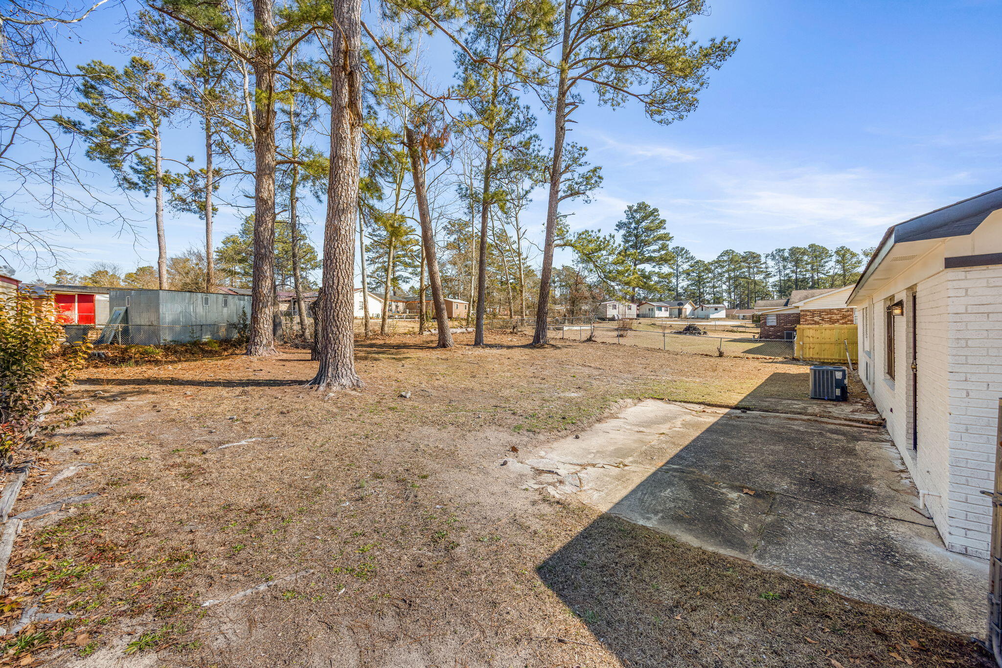 32-web-or-mls-2965 Meadowbrook Drive-03