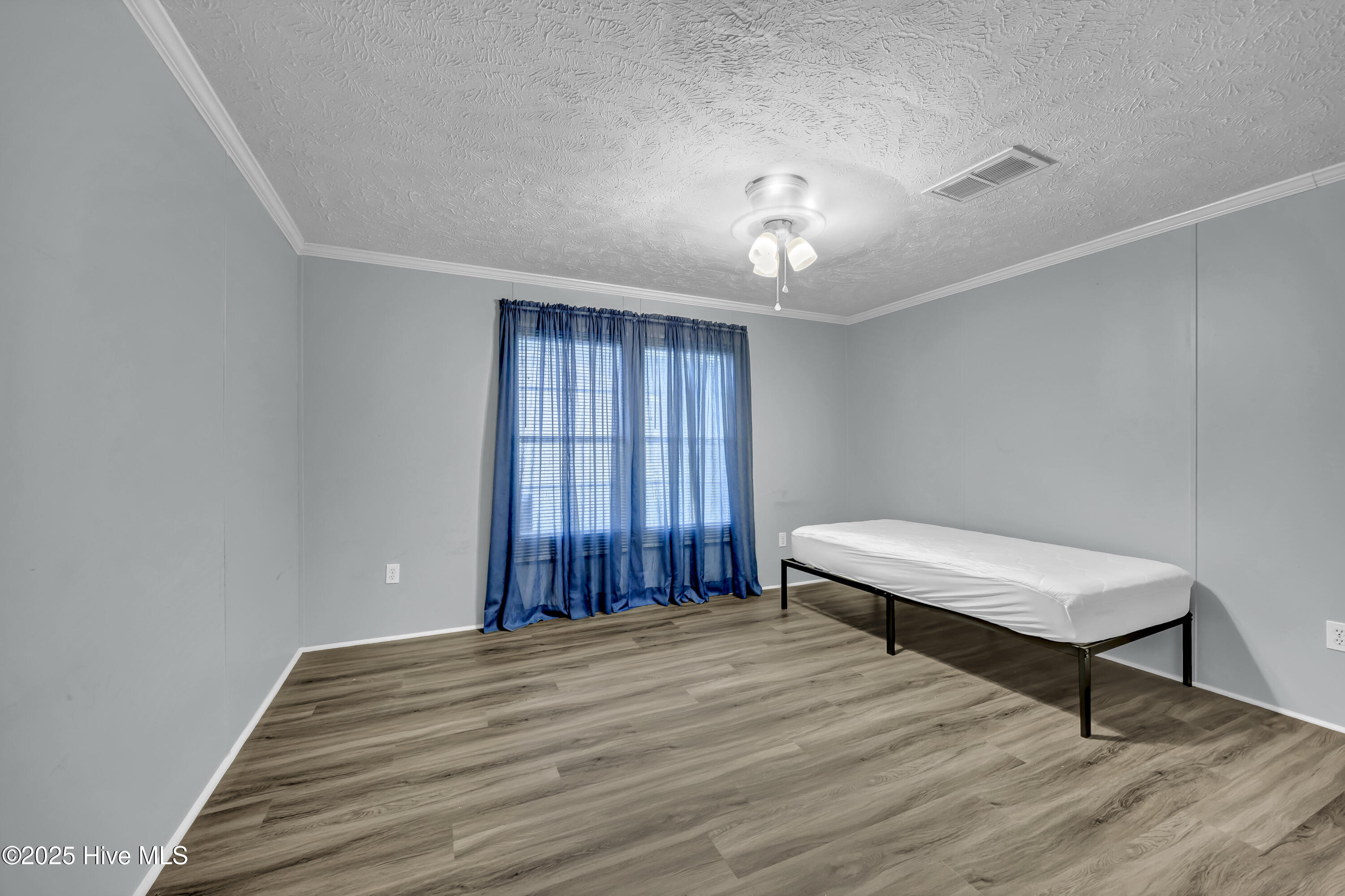 100525746 | Photo 17