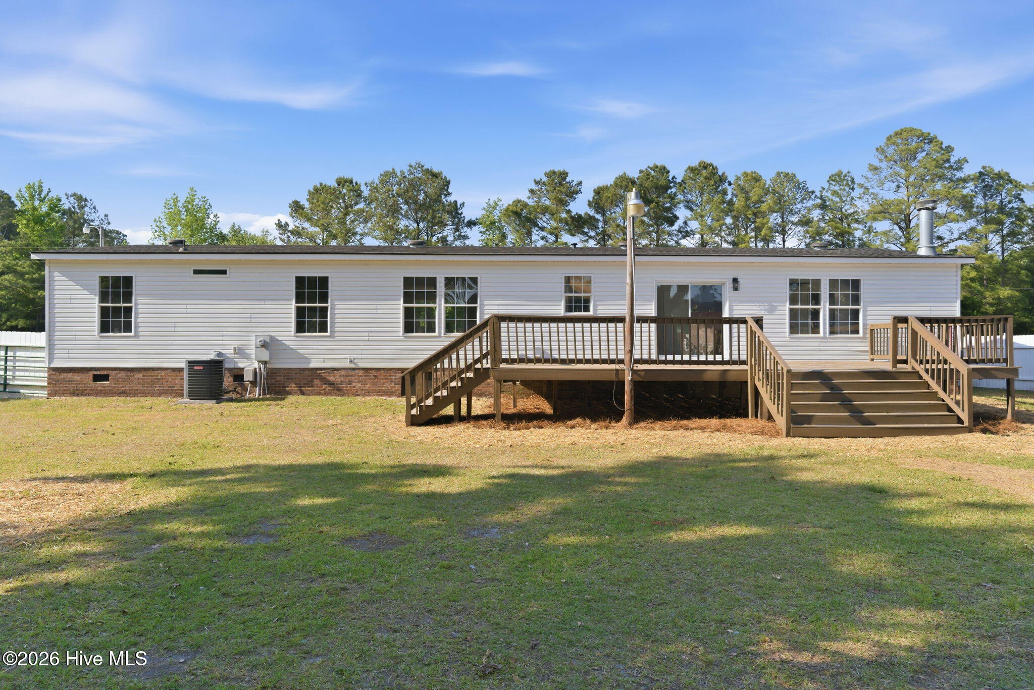 100569540 | Photo 30