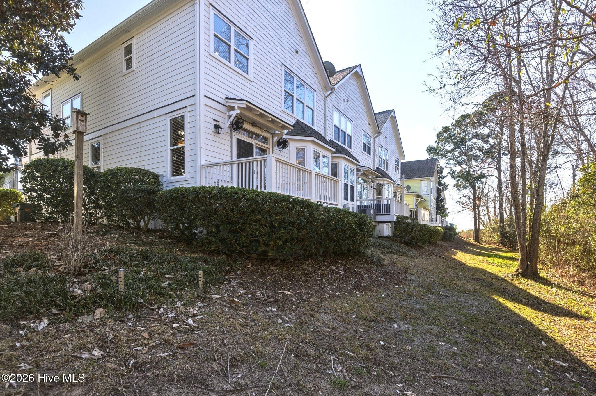 100560146 | Photo 58