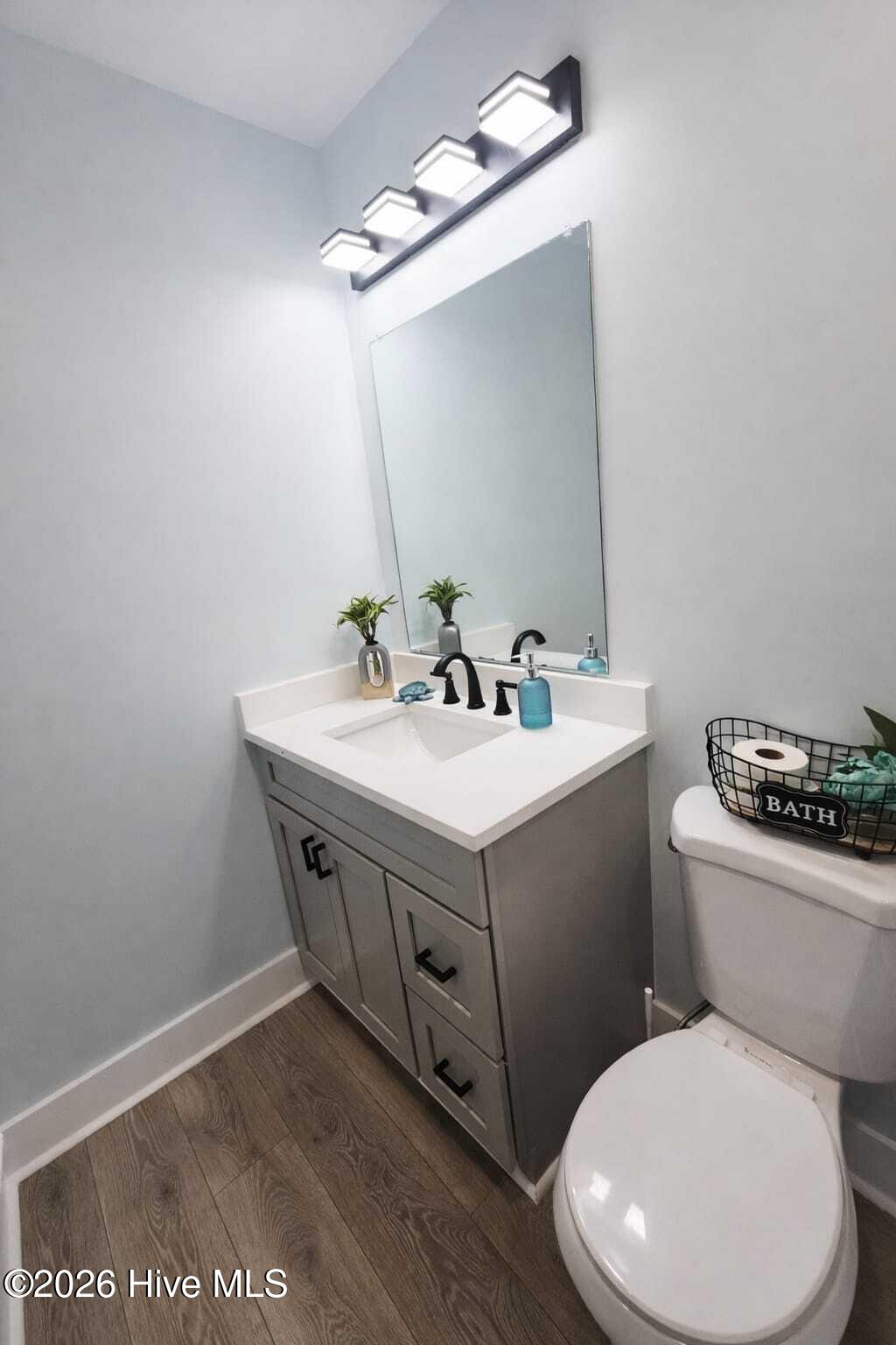 100552215 | Photo 27