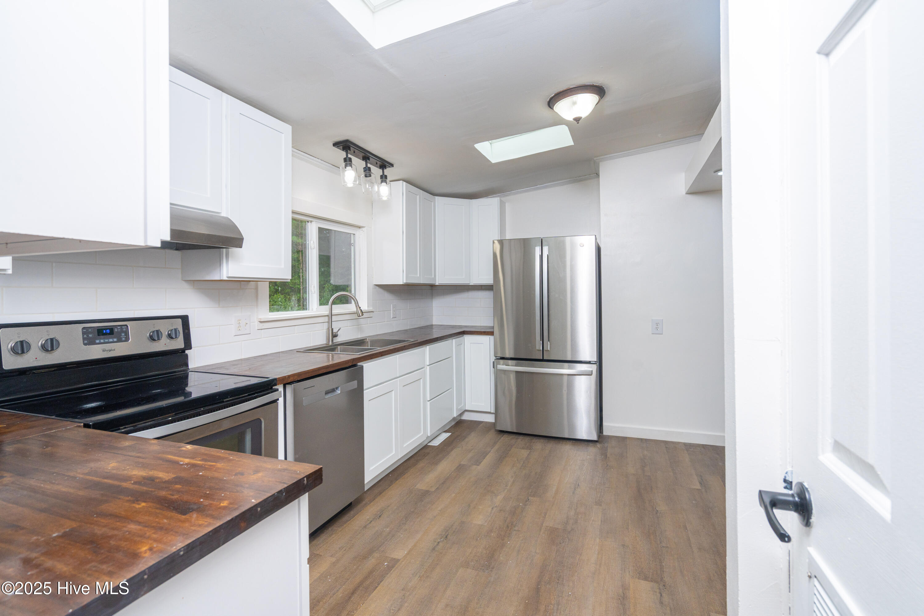 100536641 | Photo 24