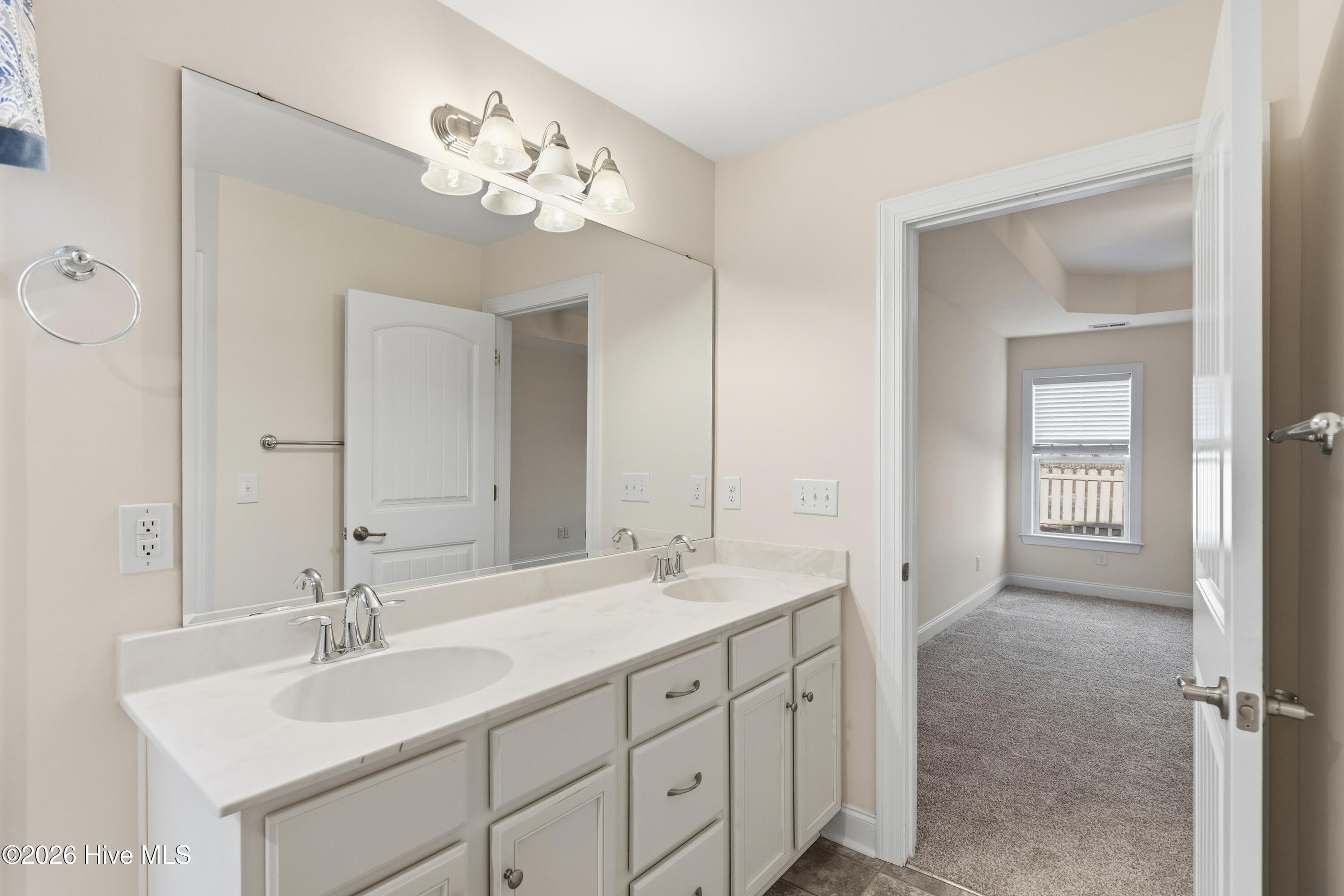 100555547 | Photo 40