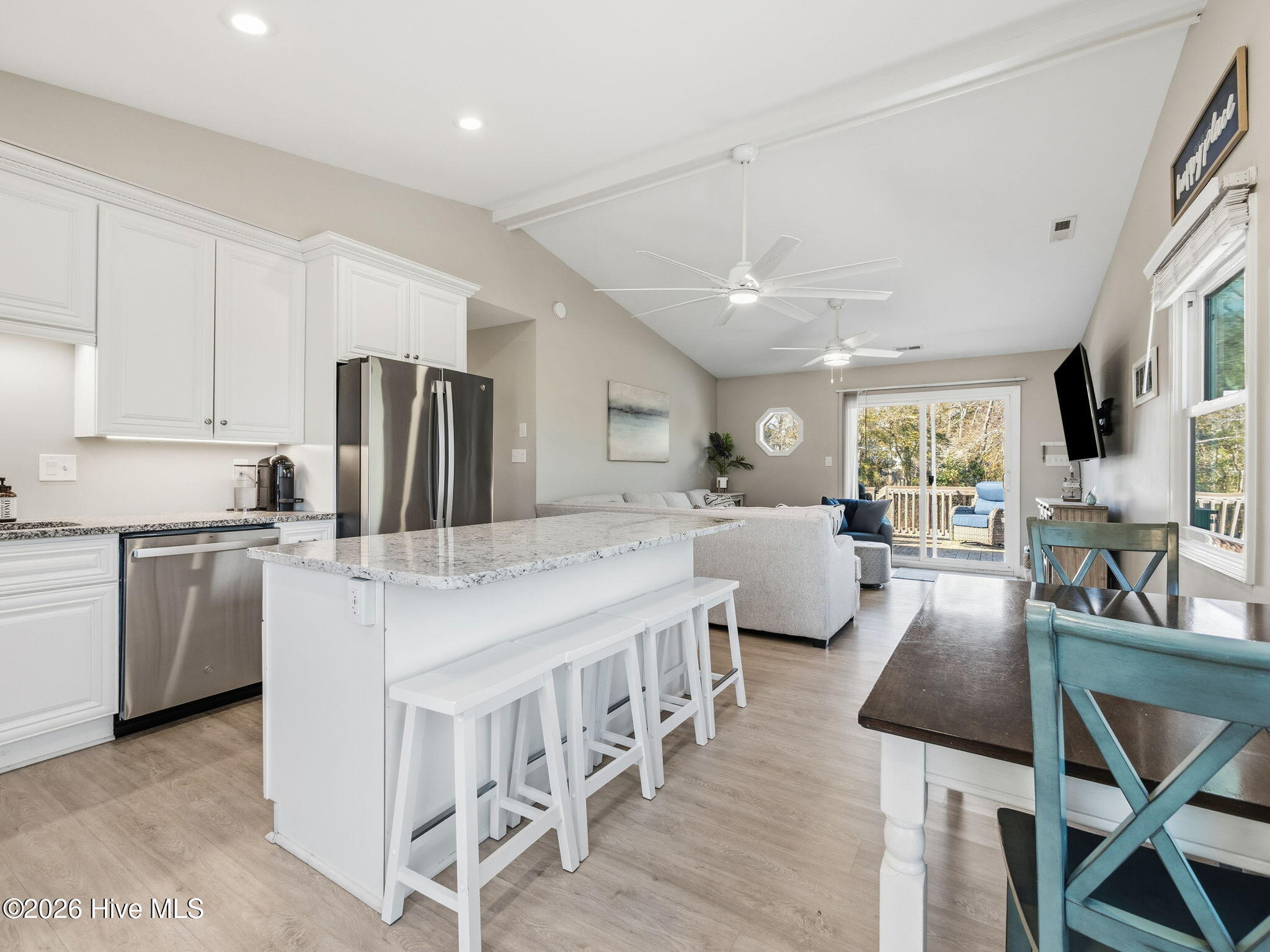 100556507 | Photo 19