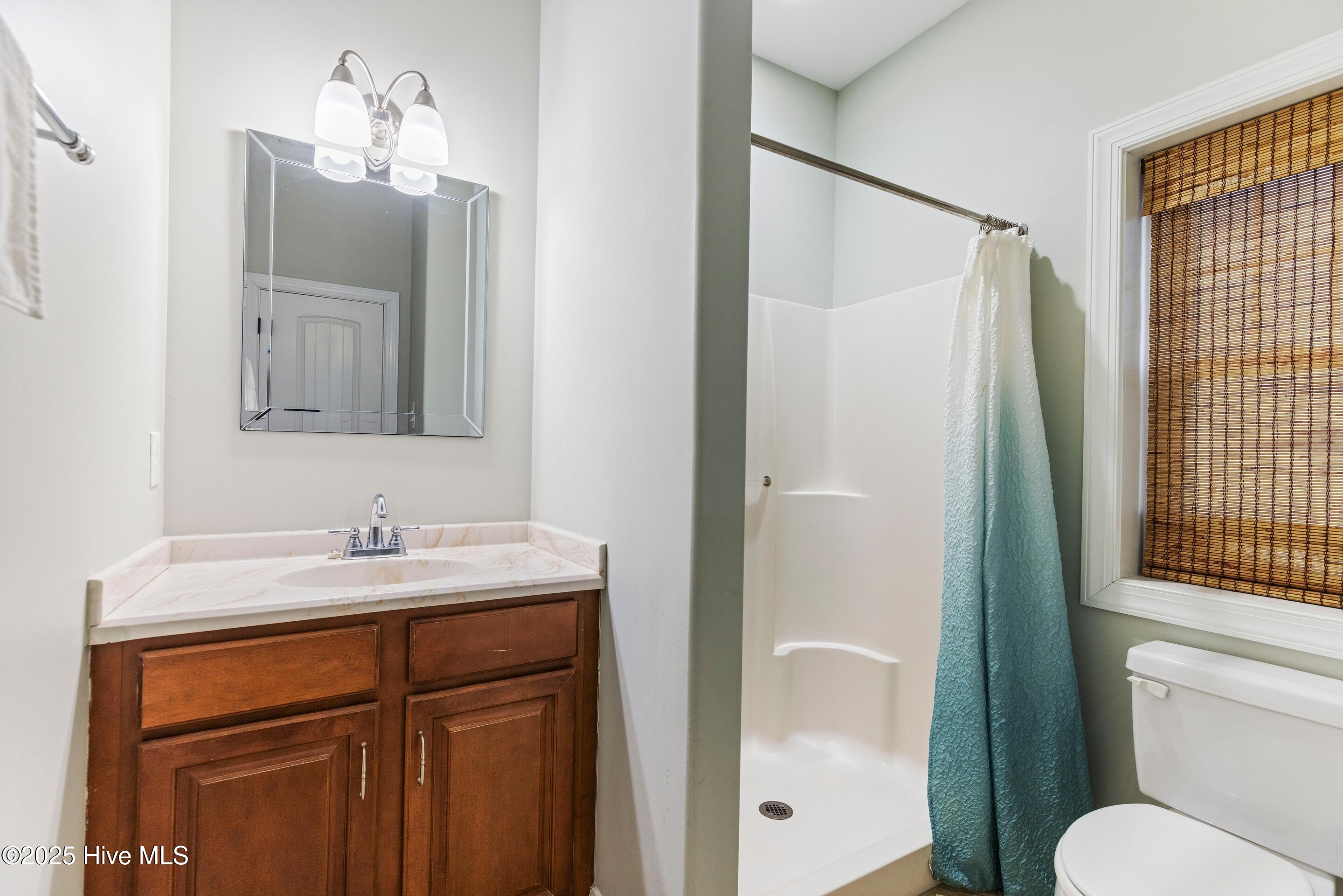 100546411 | Photo 50