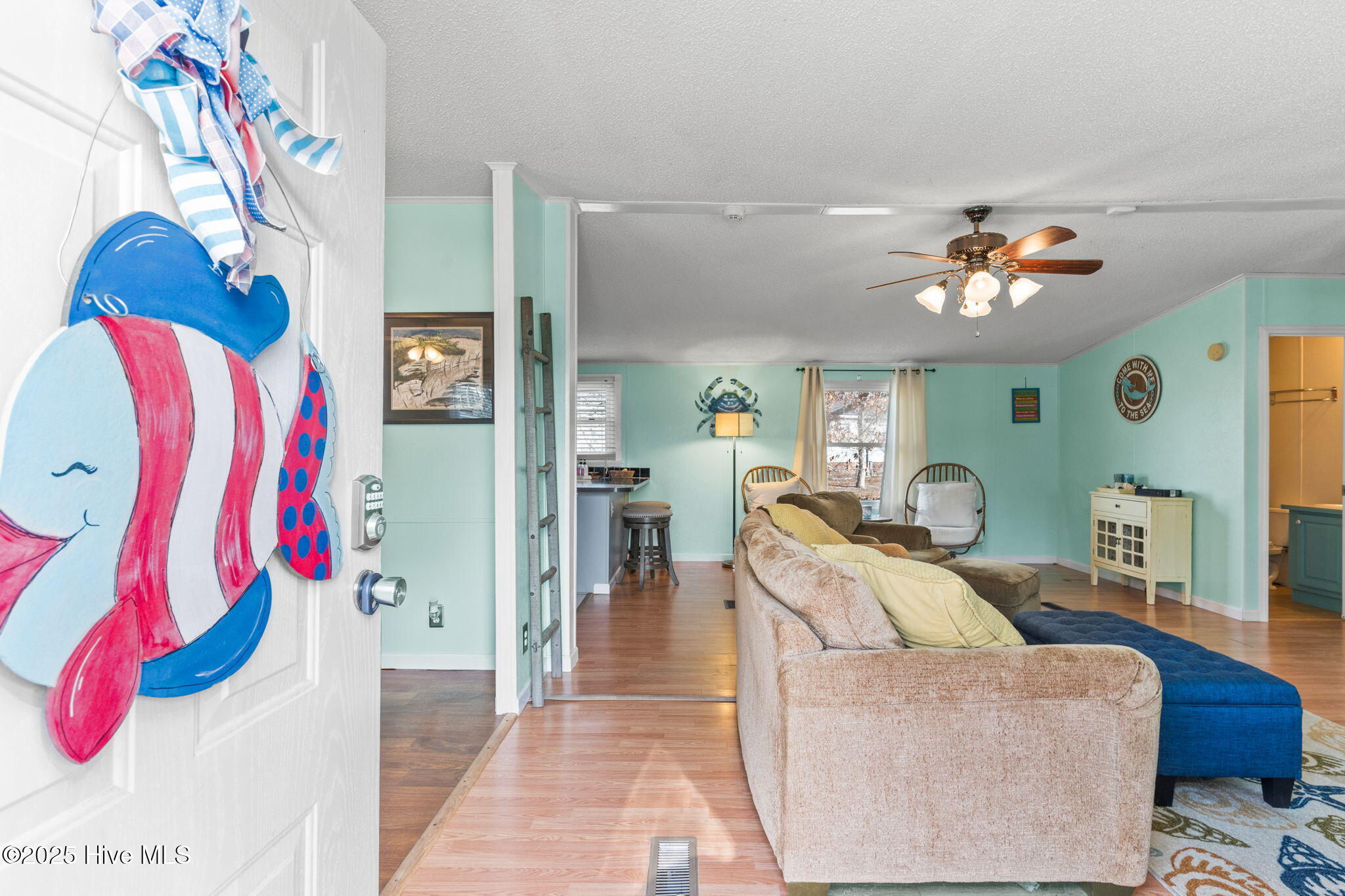 2228 Lakeside Avenue SW, Supply, NC 28462 – photo 4: Living Room