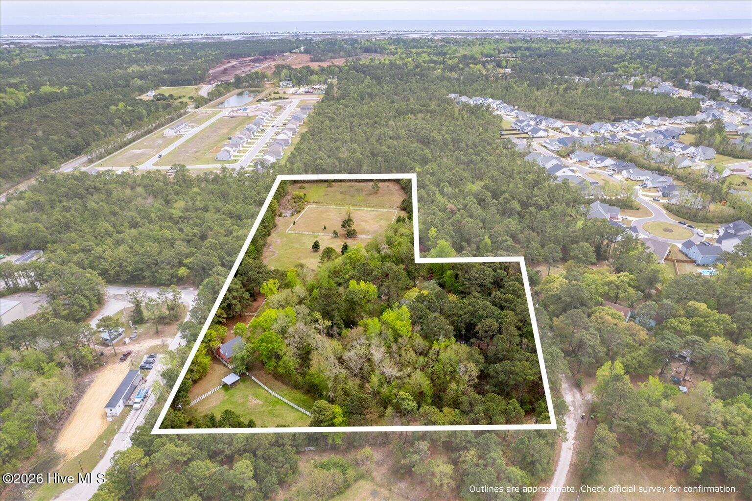 100566631 | Photo 15