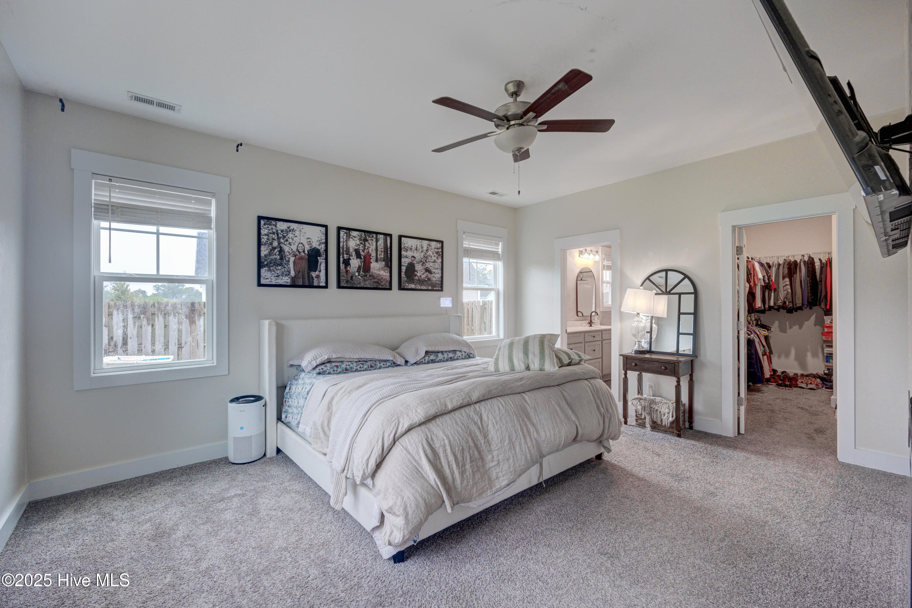 100534229 | Photo 28