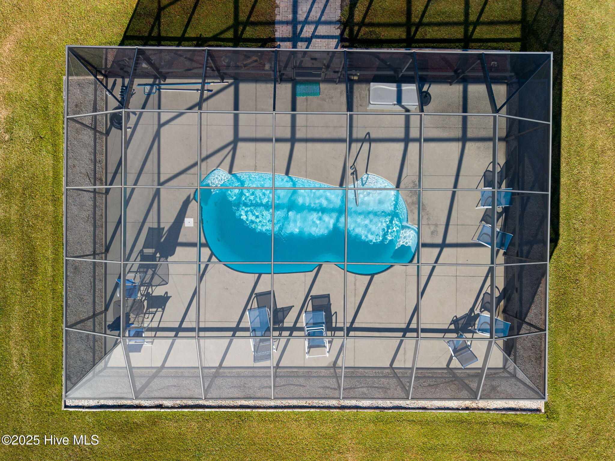 100538080 | Photo 19