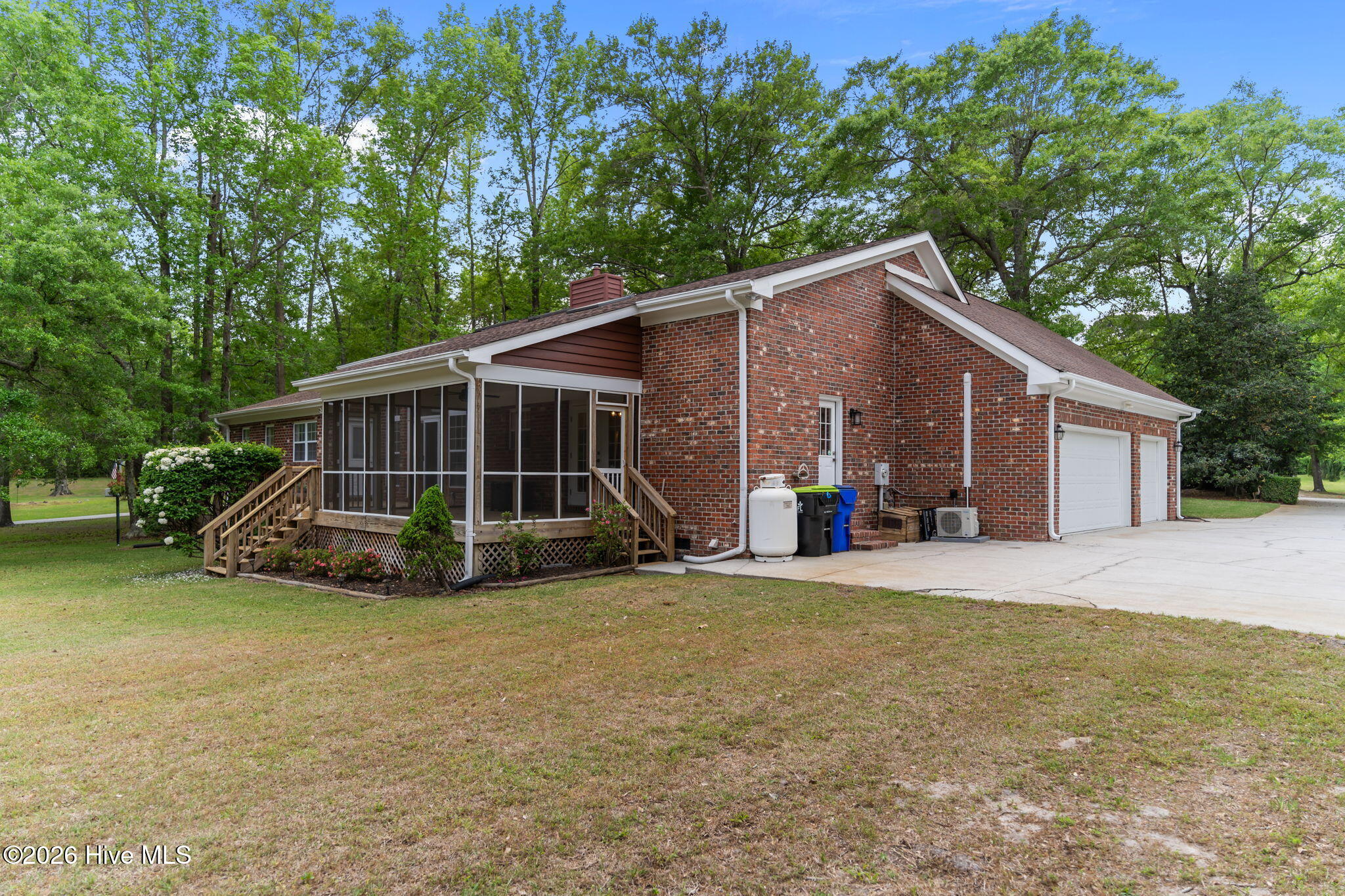 100567890 | Photo 45