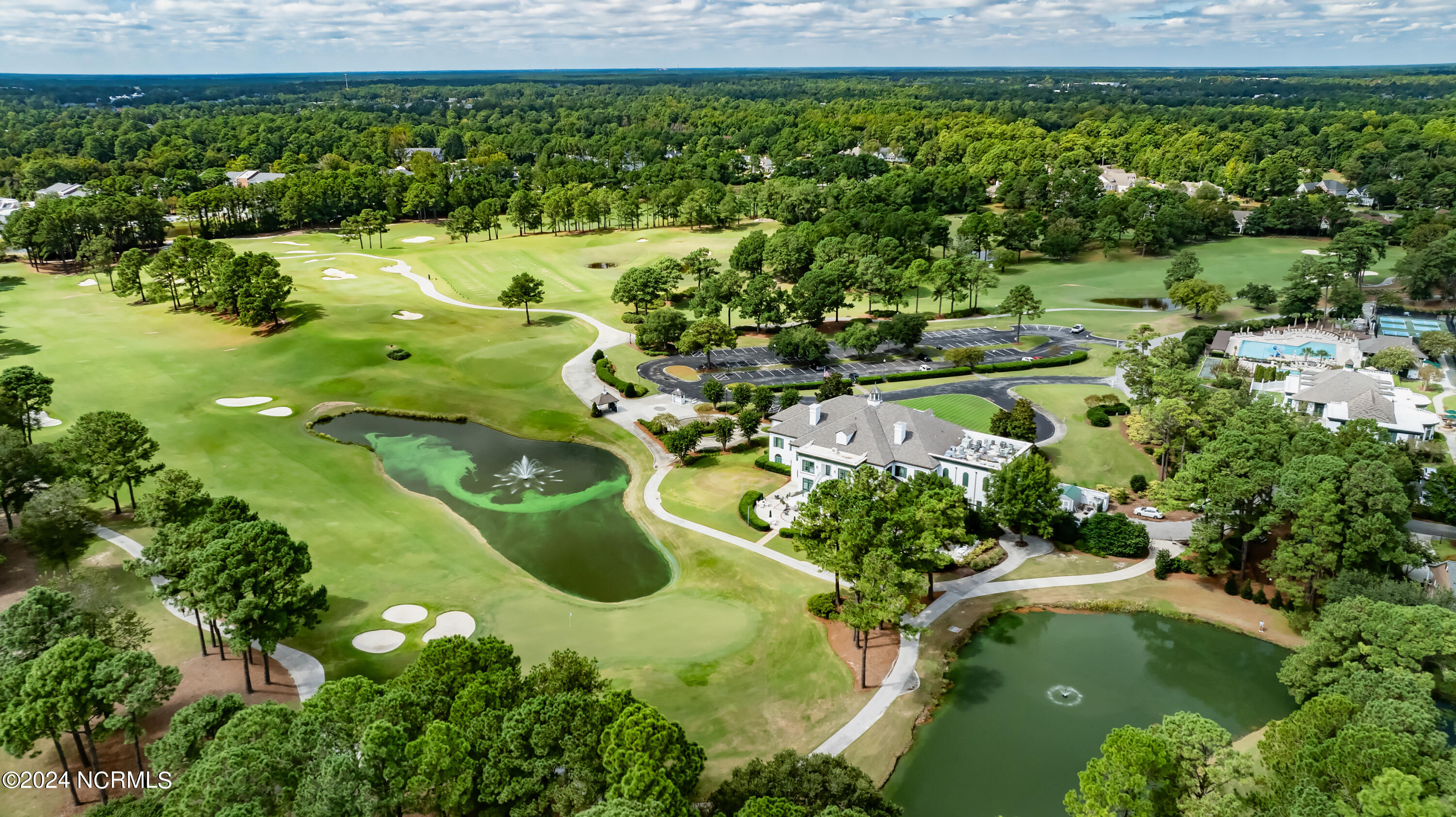 100566055 | Photo 33